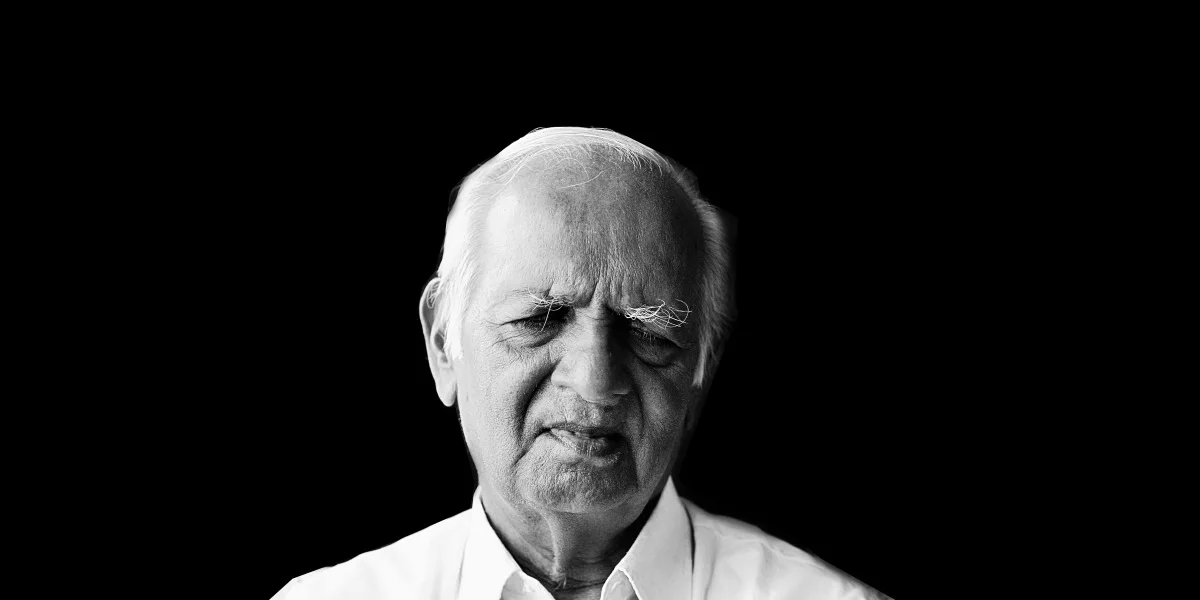 new-ap6 black ext.JPG