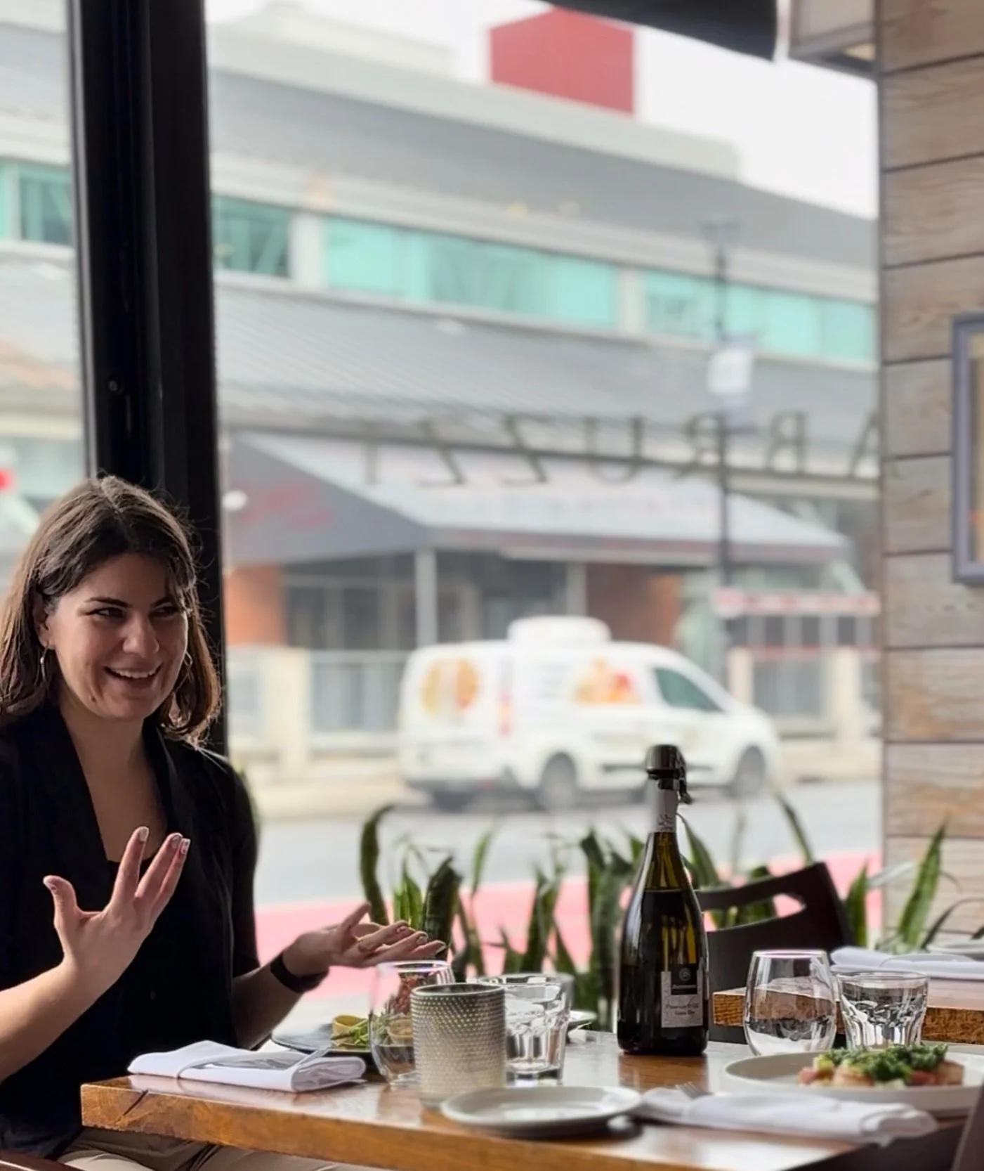 Your mom deserves this. 

Mother&rsquo;s Day weekend is filling up fast and there&rsquo;s no better place to celebrate her than Abruzzi.

Good food. Great energy. A night she won&rsquo;t forget.
Book ahead and make it happen.

📞 519 675 9995 / Link 