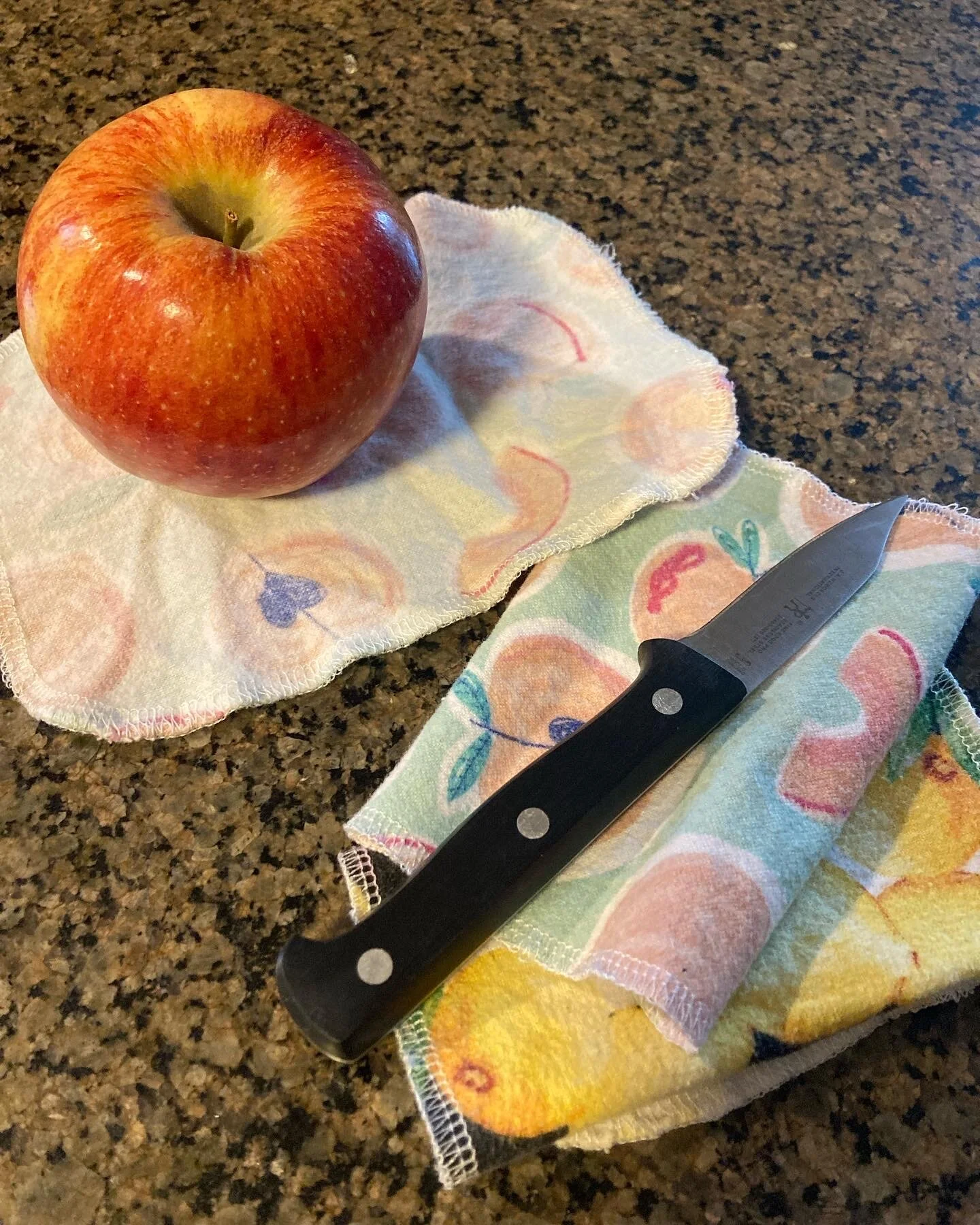 4474E47F-47E3-40CA-A282-F544BAF58714