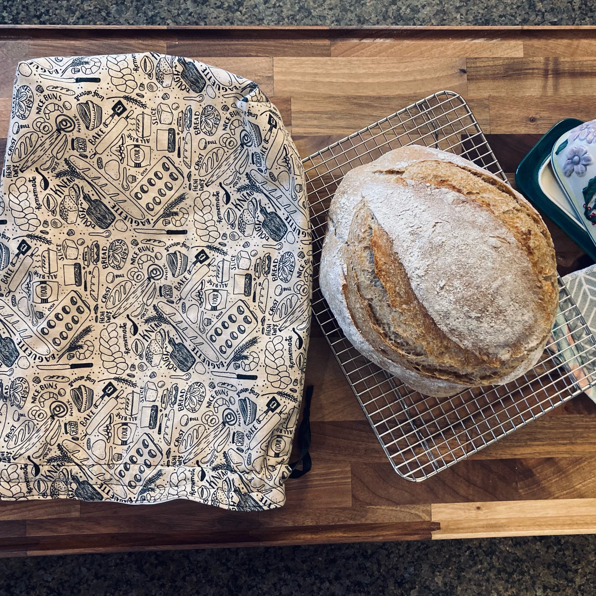 B201D5AE-207A-472F-AE2F-94CF77E98043