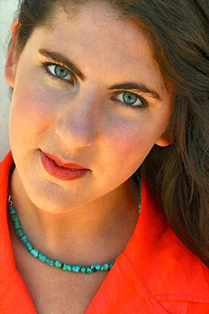 Jessie Neilson, soprano Sadie Polock/Reporter