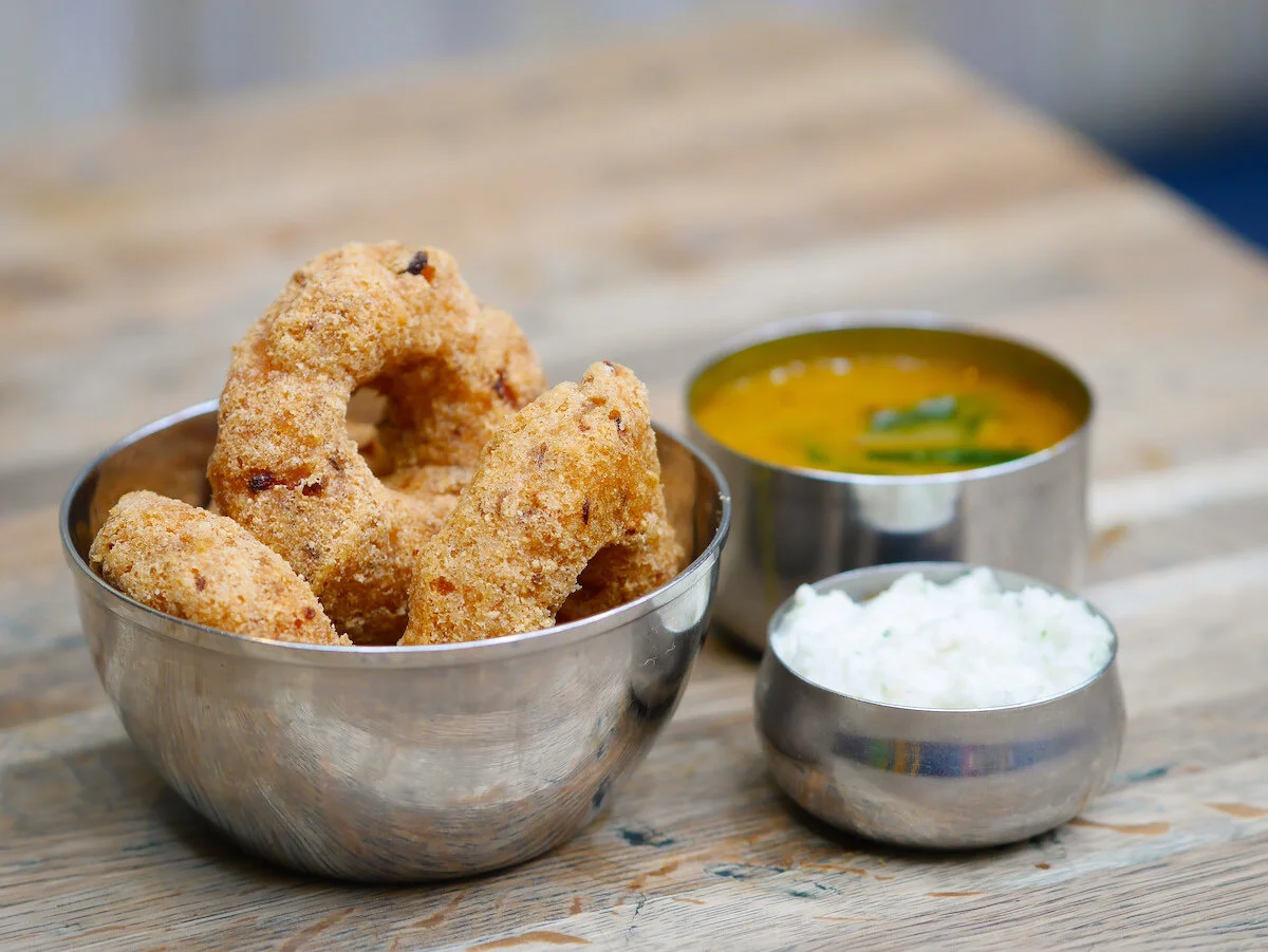 Sambar vadas.jpg