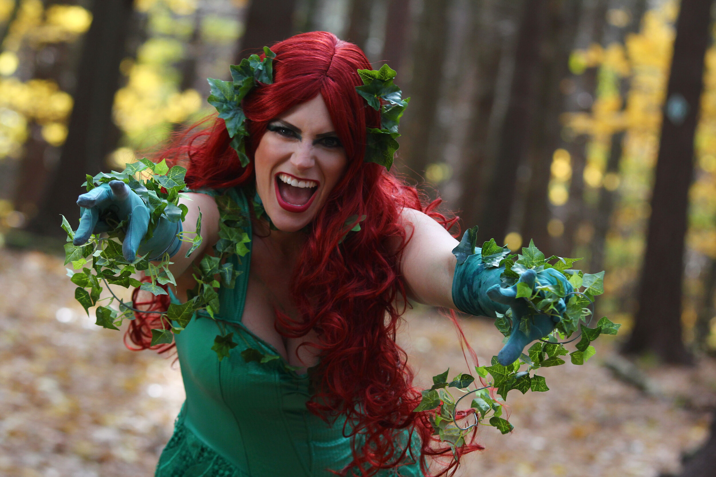 POISON IVY COSPLAY