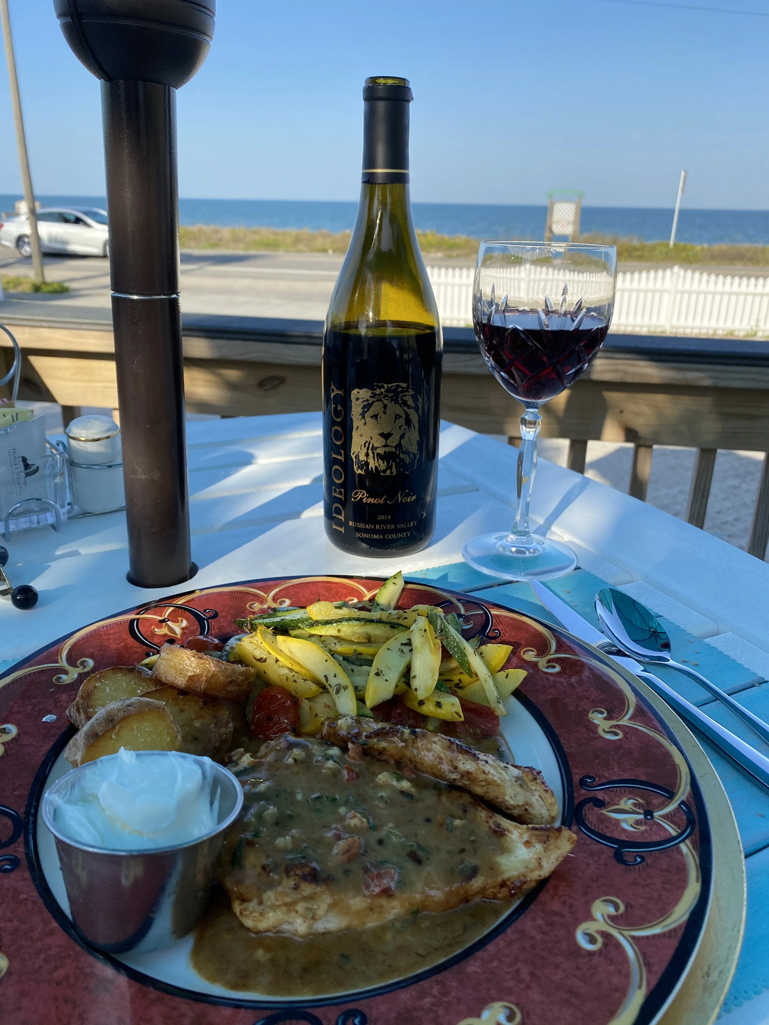 Island Cottage Inn food made by Wolf