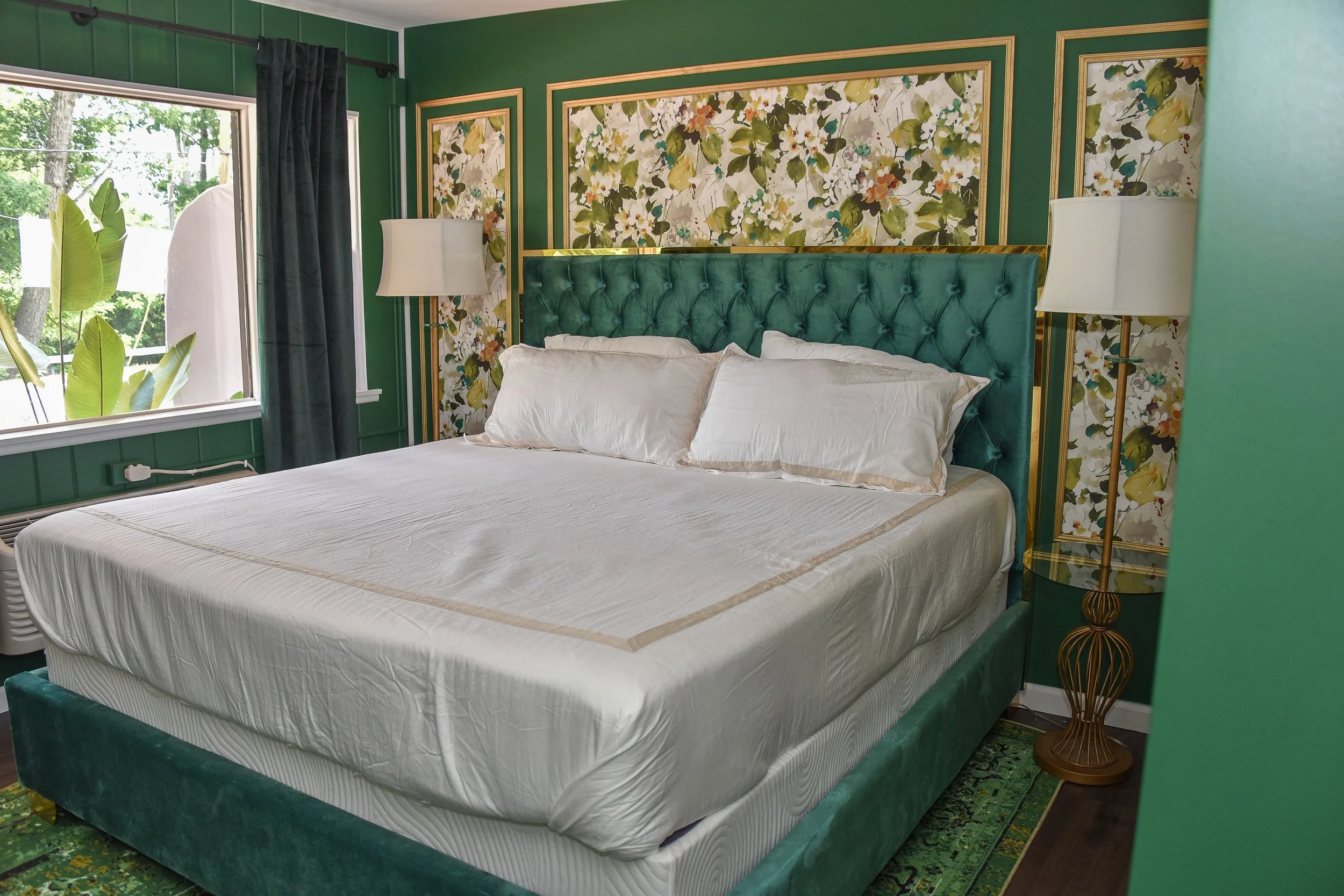 Great Gatsby MOTEL on Lake Sacandaga