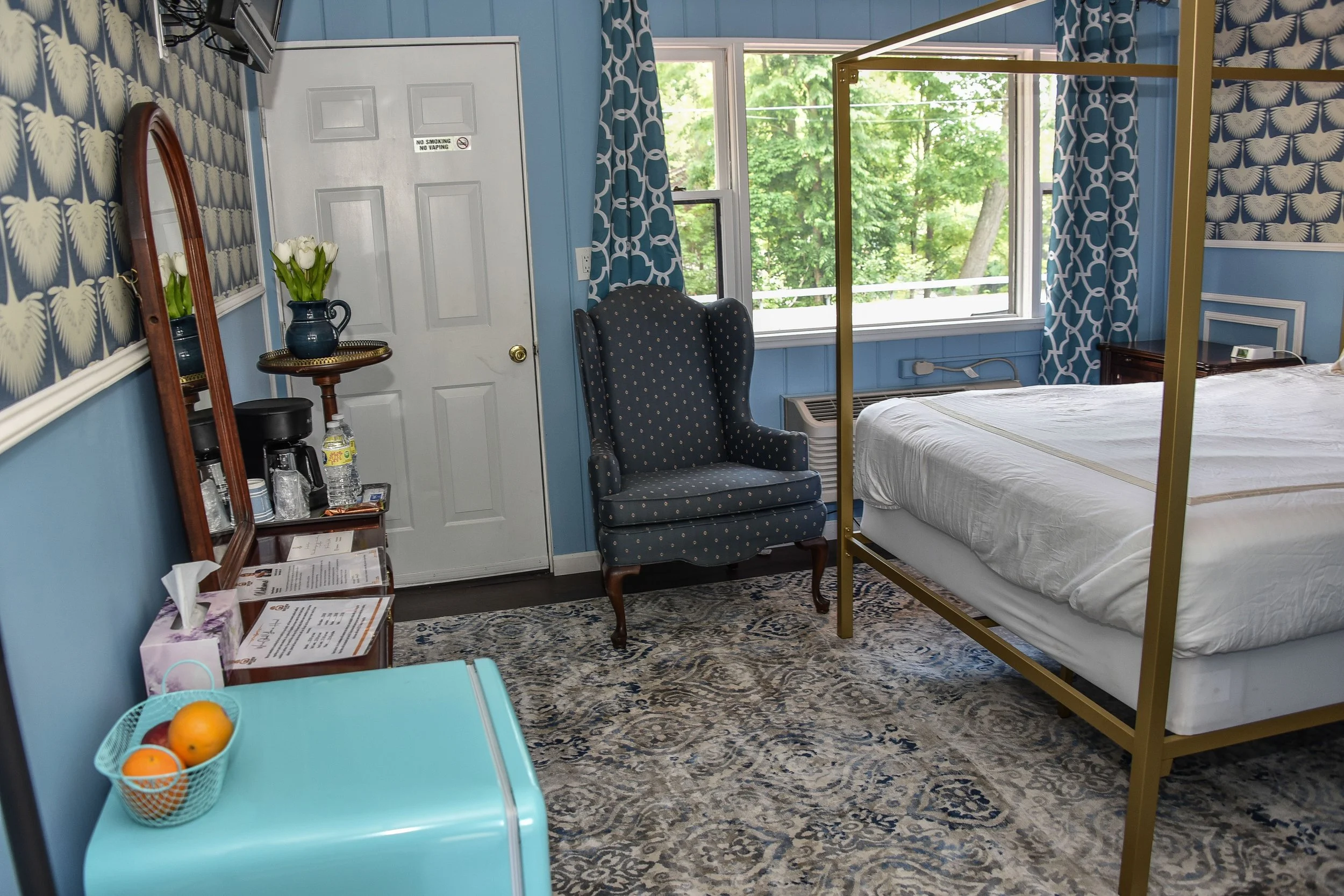 Great Gatsby MOTEL on Lake Sacandaga