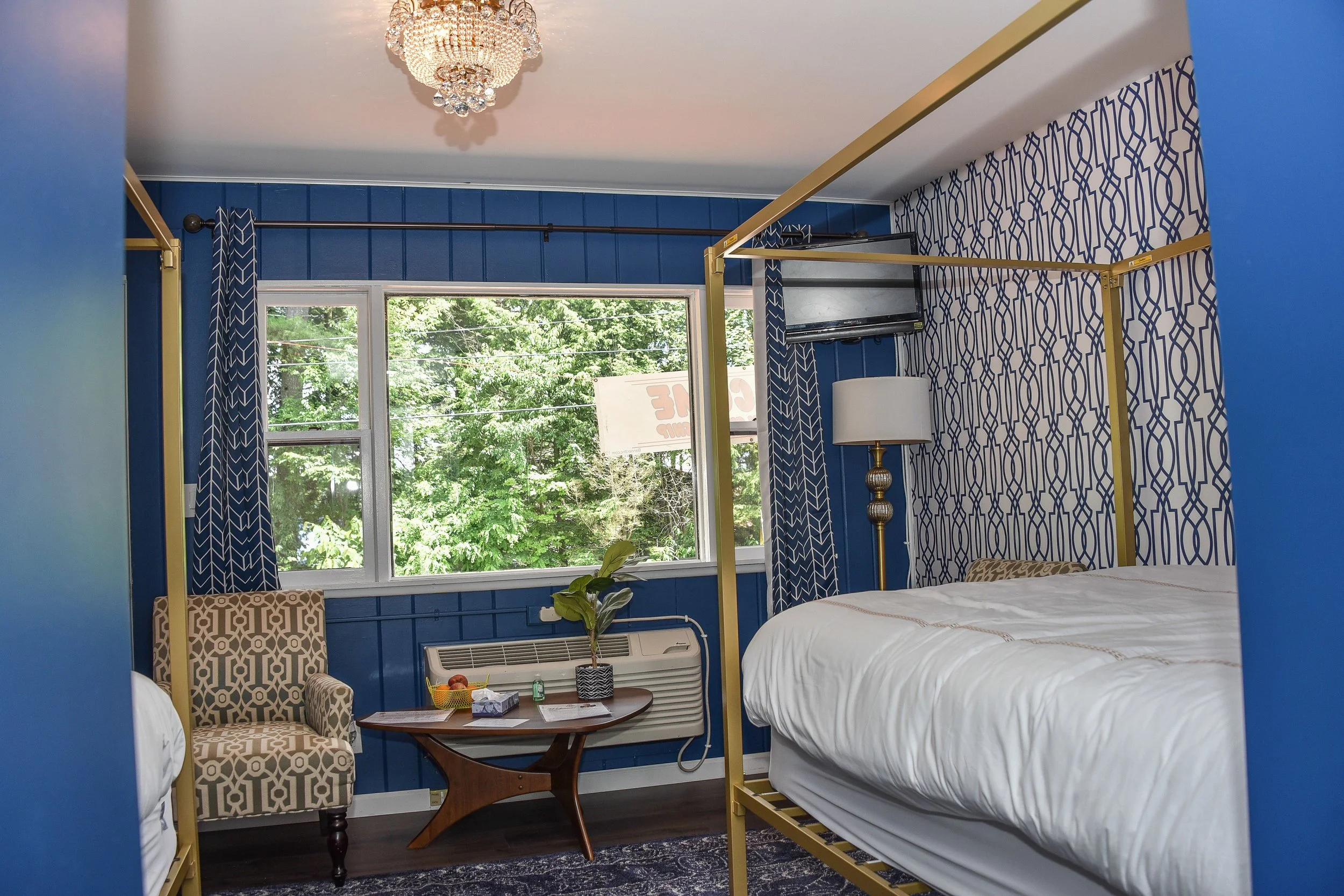 Great Gatsby MOTEL on Lake Sacandaga