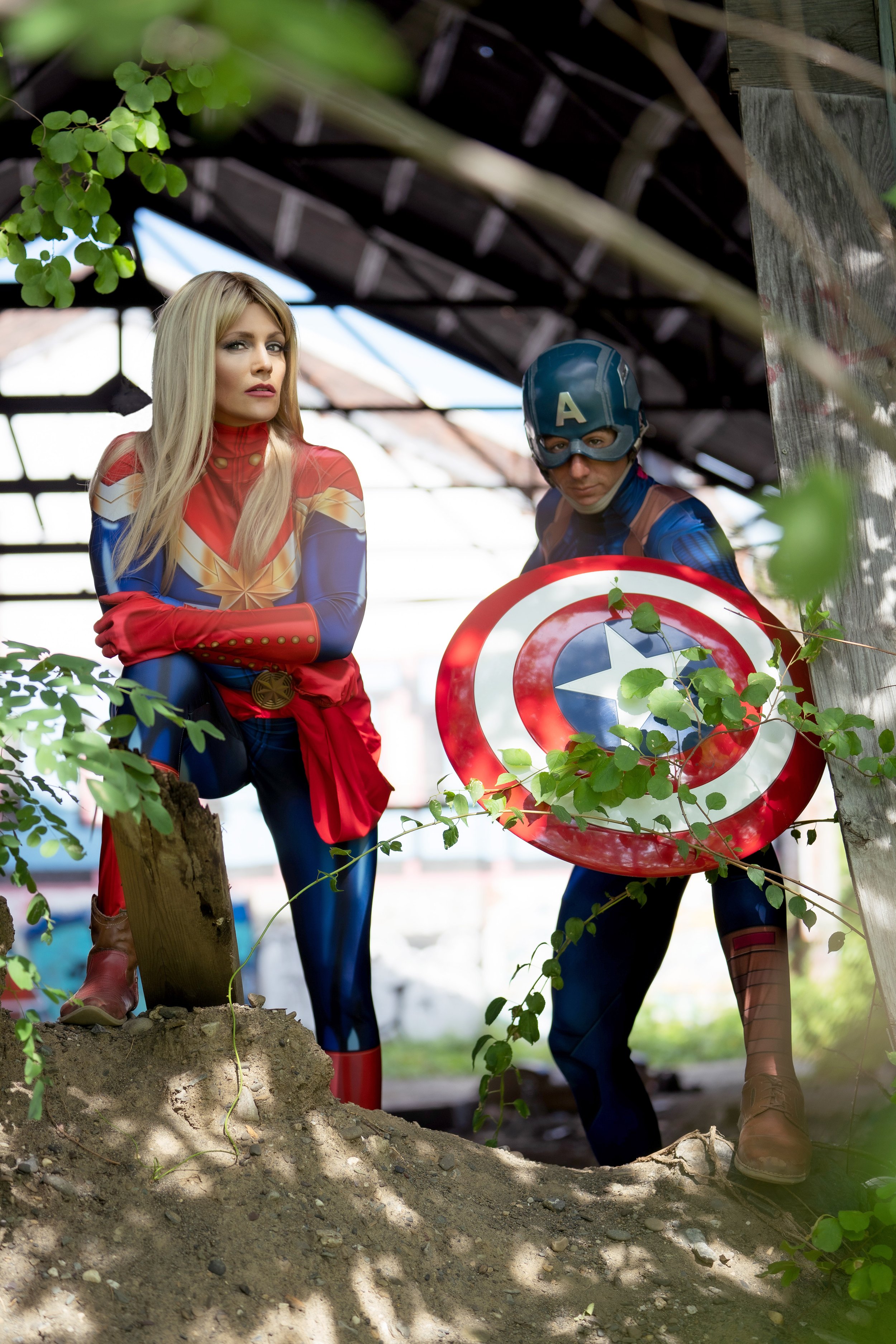 Captain Marvel and Captain America Cosplay
