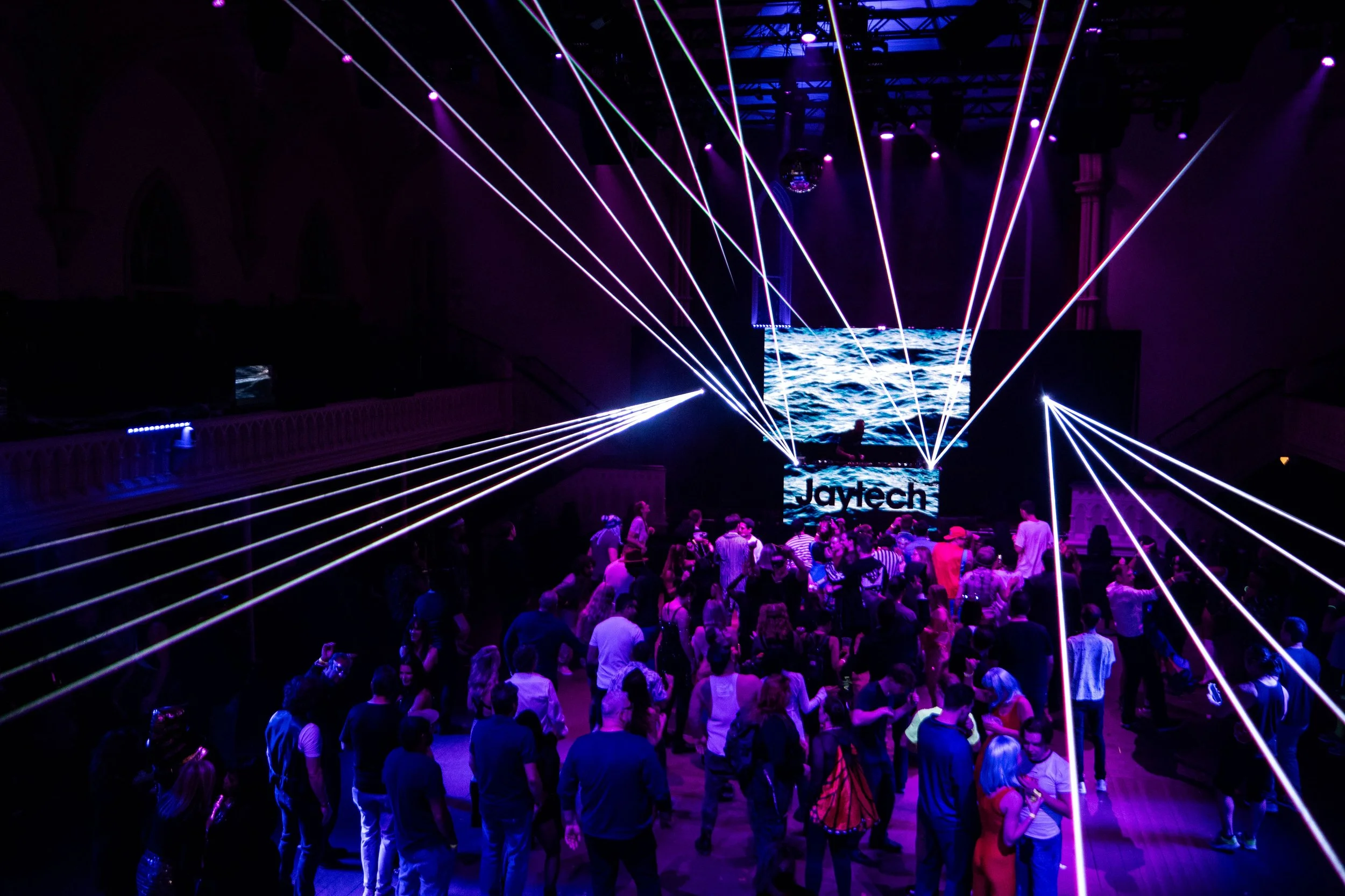 raveweb-001.jpg