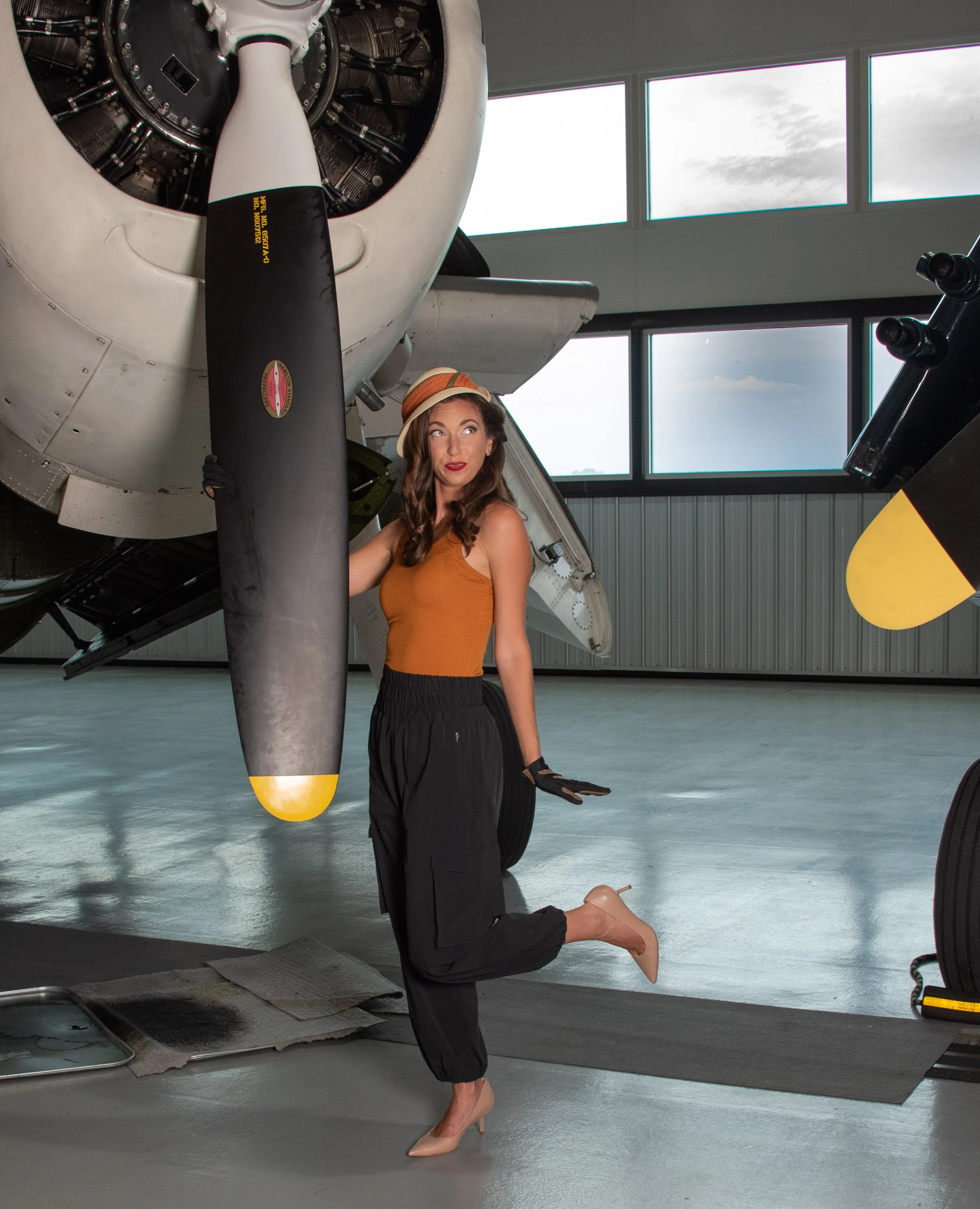 Pinup Hangar-6.jpg