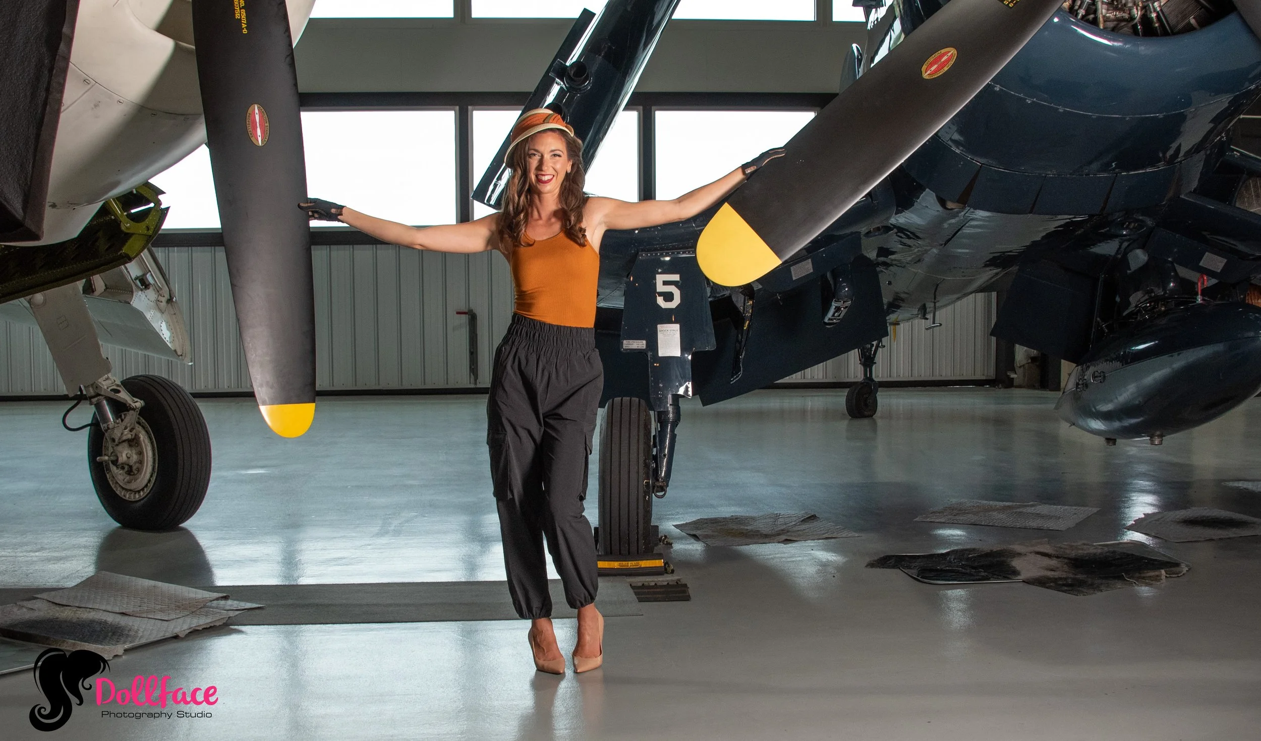 Pinup Hangar-27.jpg