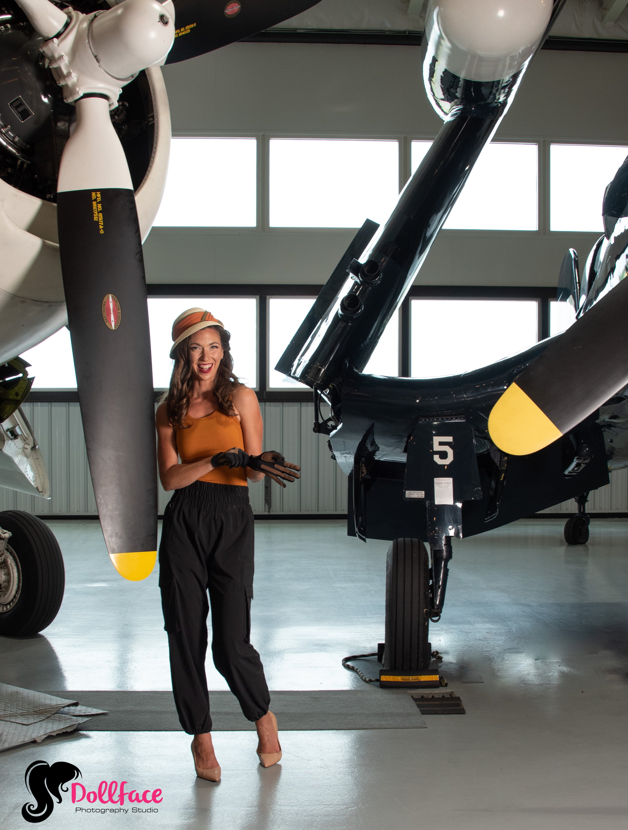 Pinup Hangar-28.jpg
