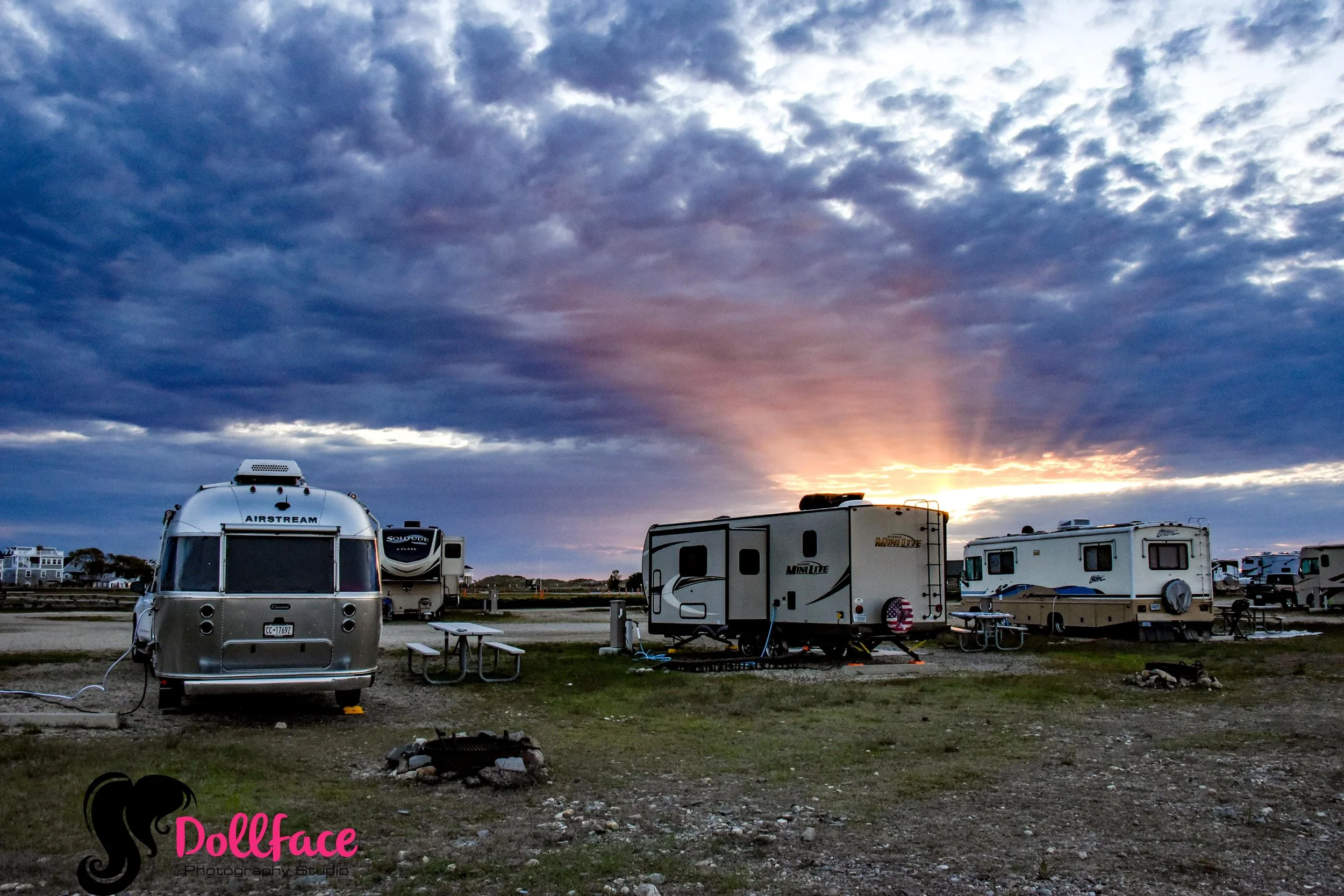 Fifi airstream web-4.jpg
