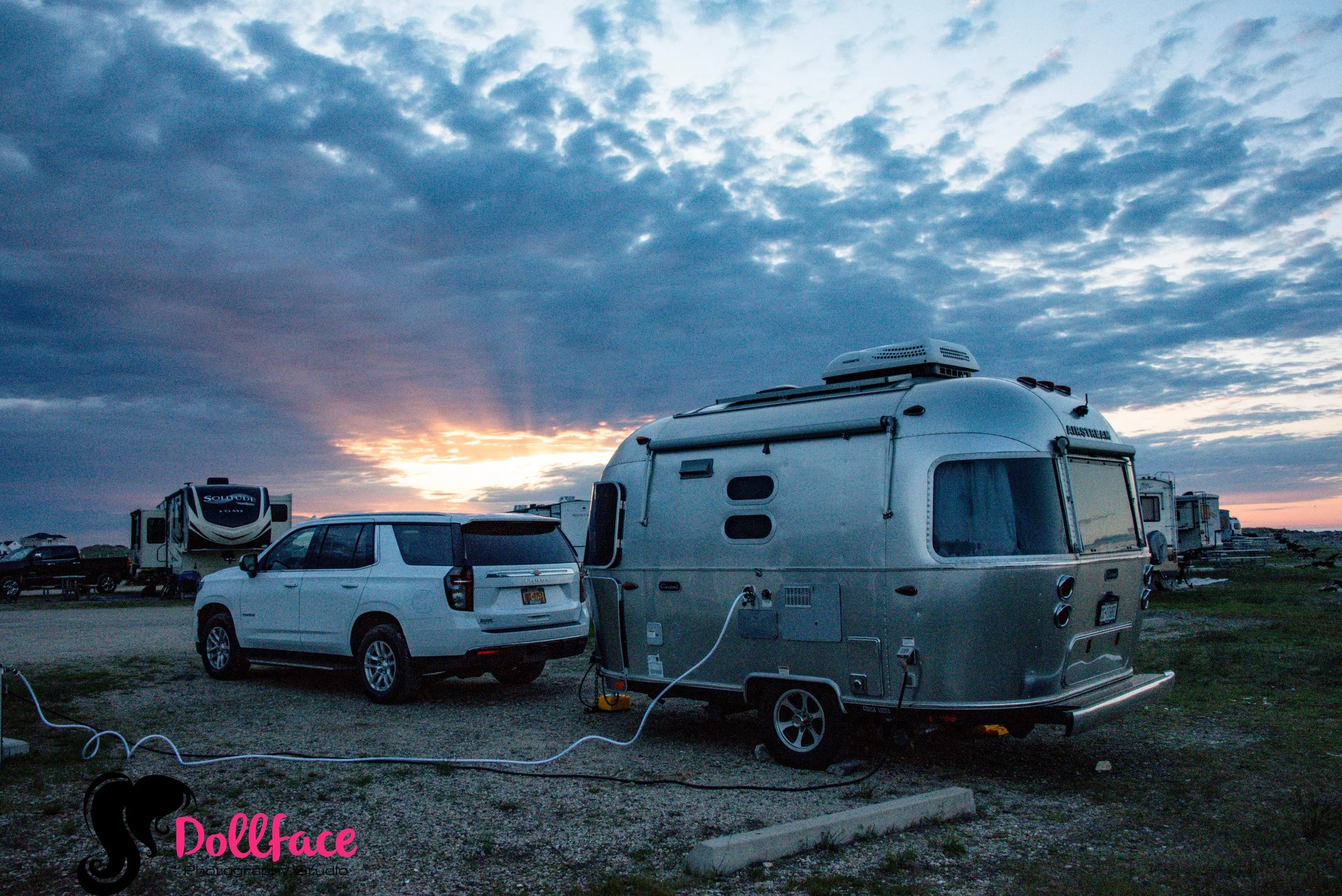 Fifi airstream web-7.jpg