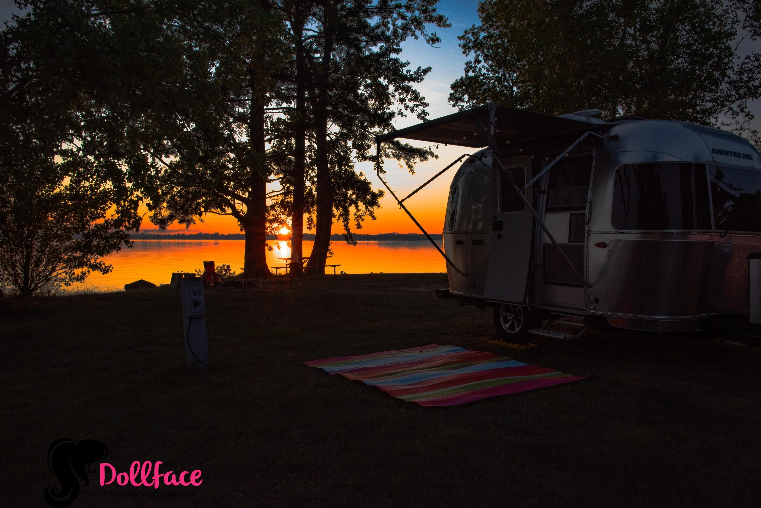 Fifi airstream web-14.jpg