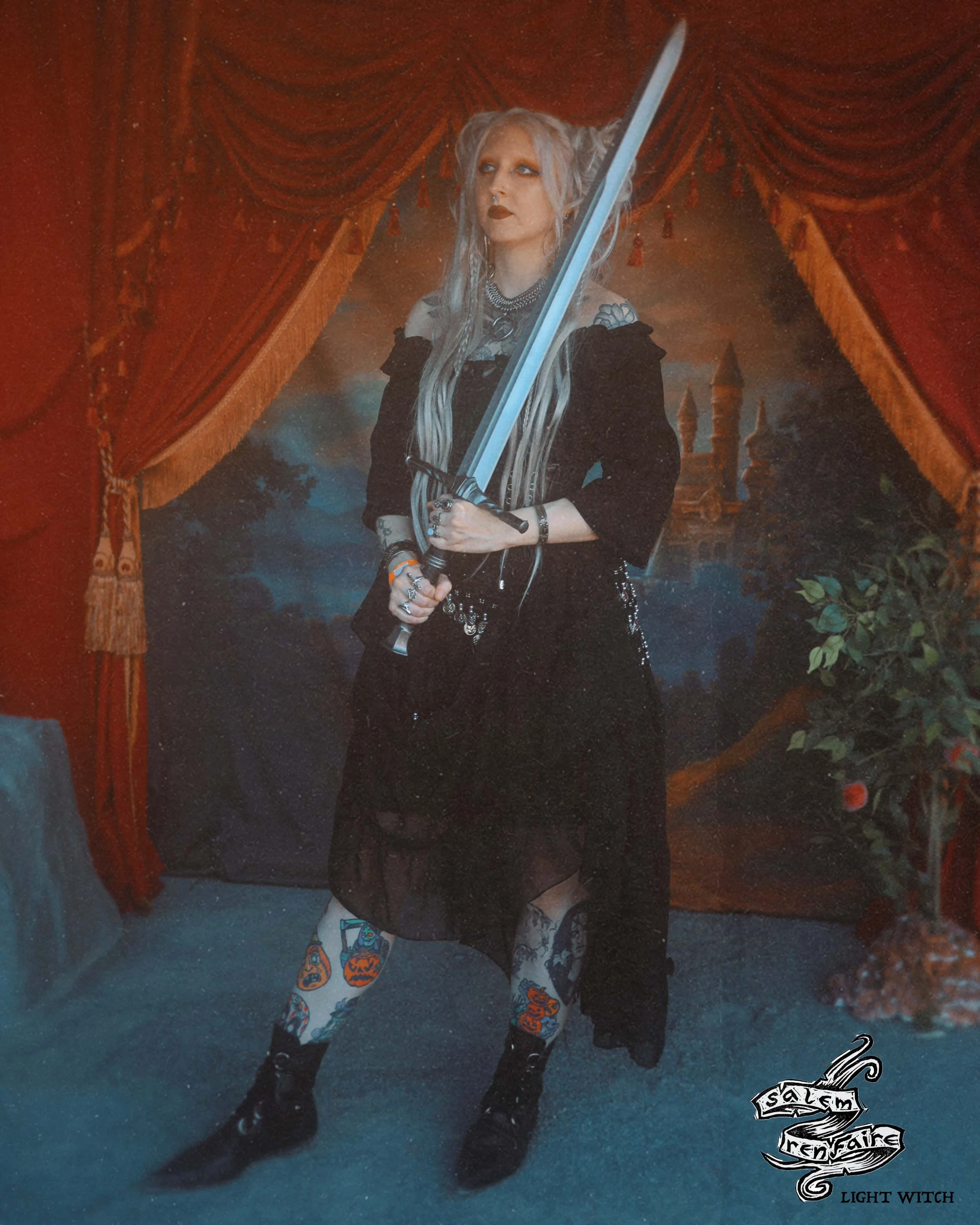 Lightwitch-105.jpg