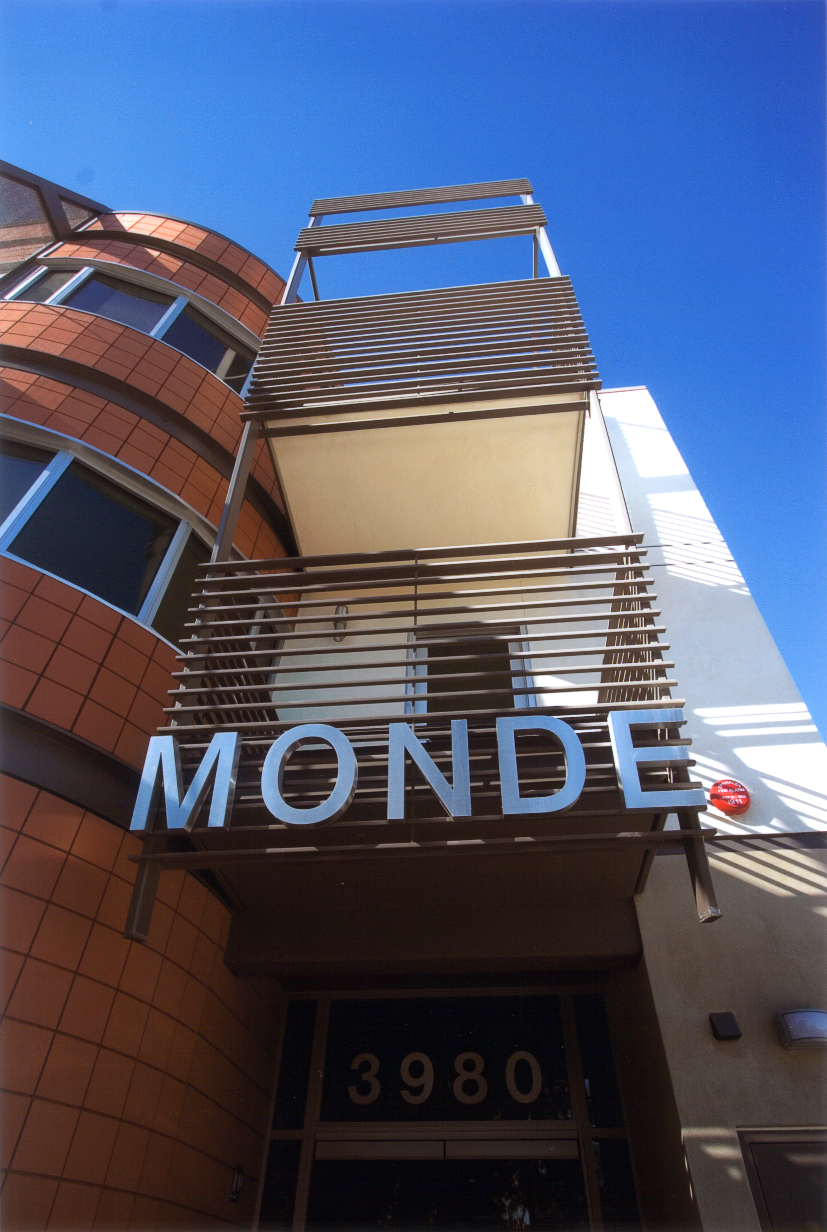 MONDE-Exterior-2.jpg