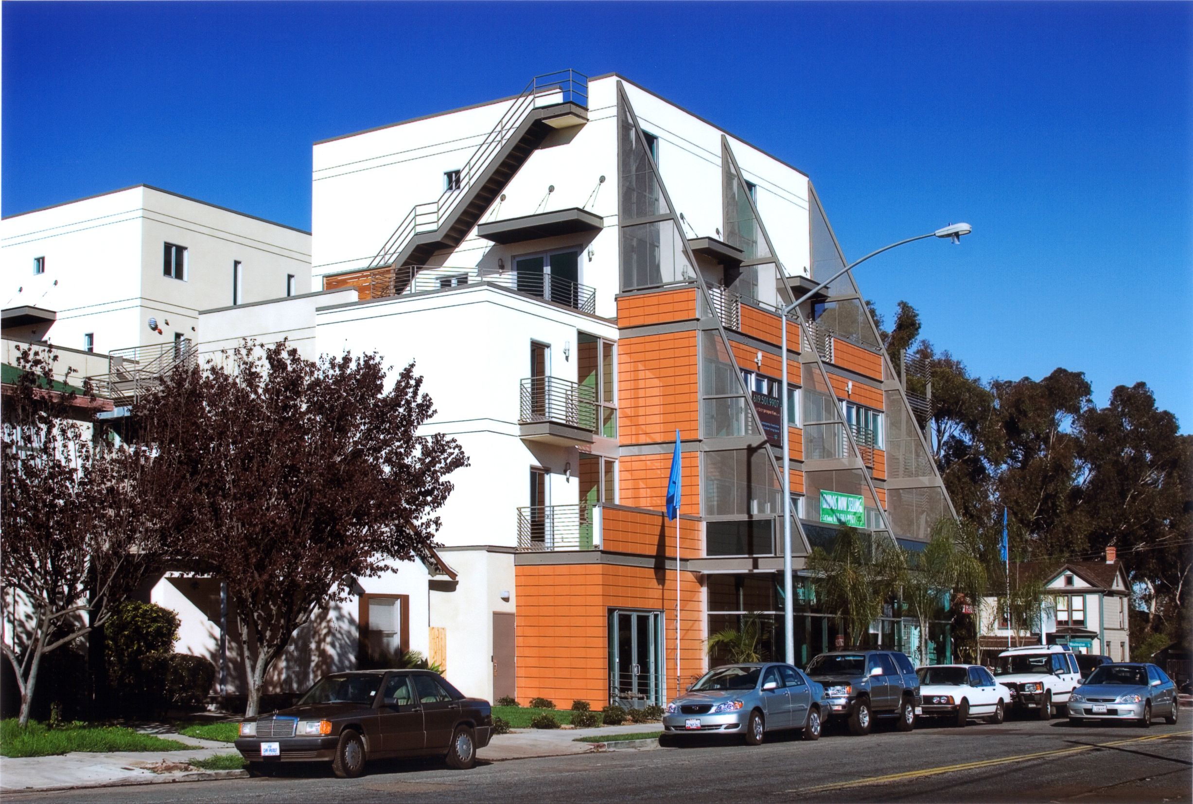 MONDE-Exterior-5.jpg