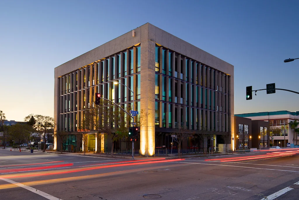 09.Exterior_Evening_View.jpg