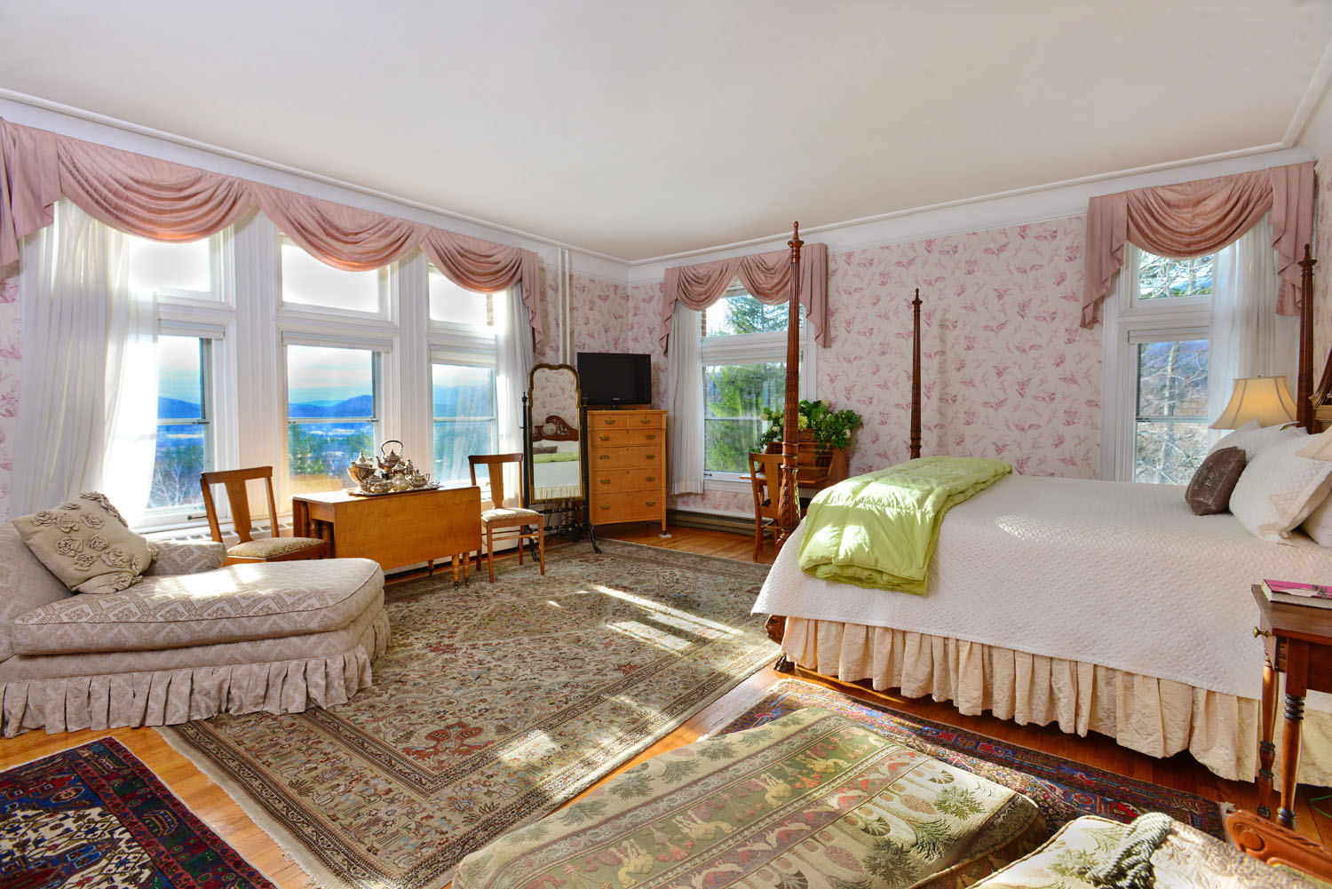 Room 3 bedroom best.jpg