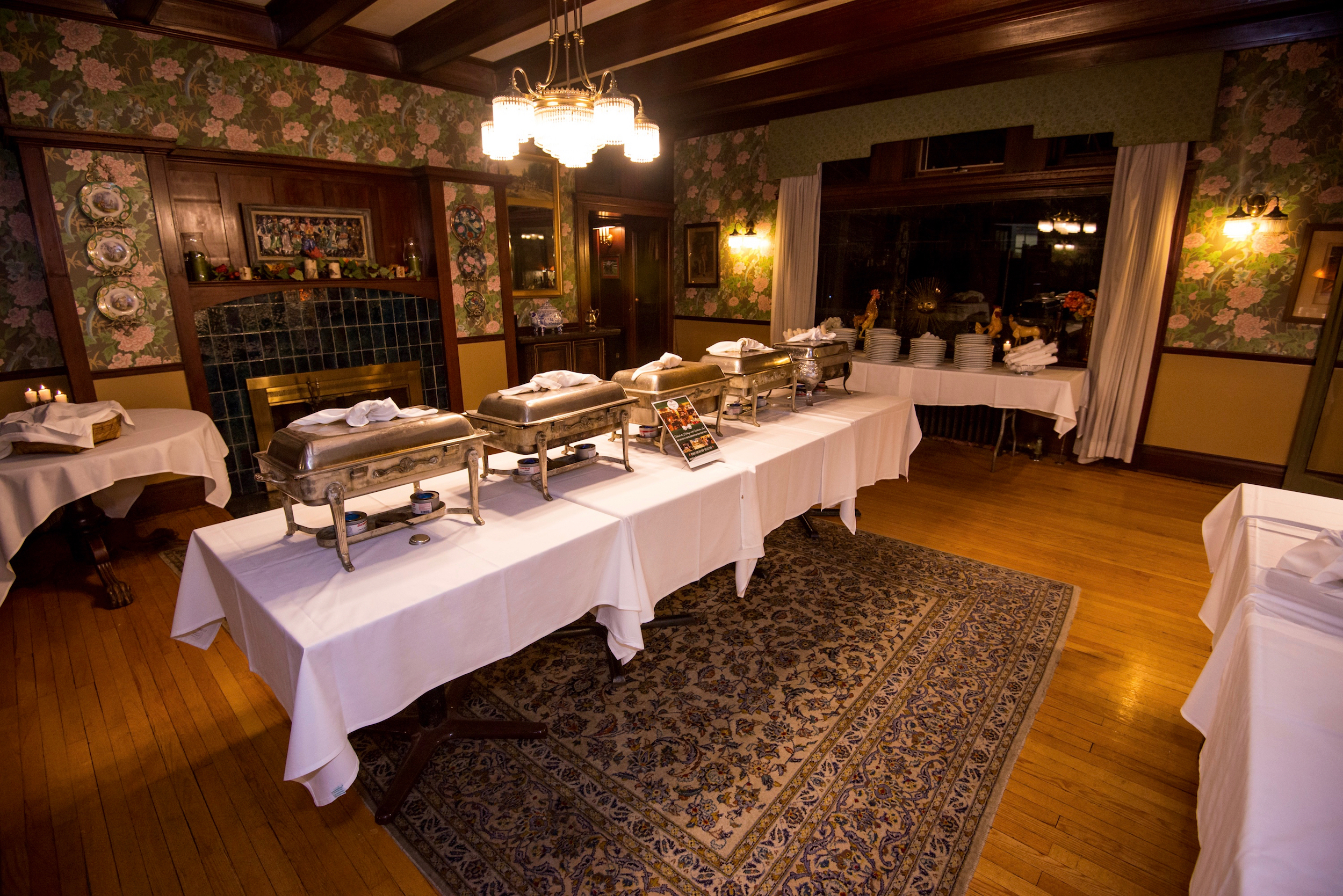 Rose_Dining_Room_Buffet_Wilburton_Inn.jpg