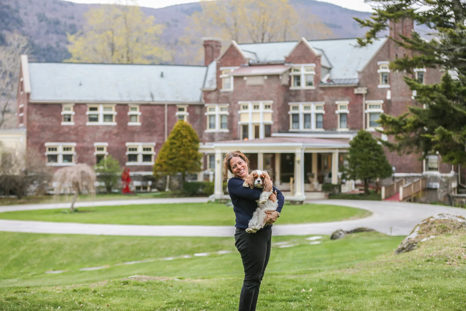 Spring_Wilburton_Mansion_Melissa_Jetson.jpg