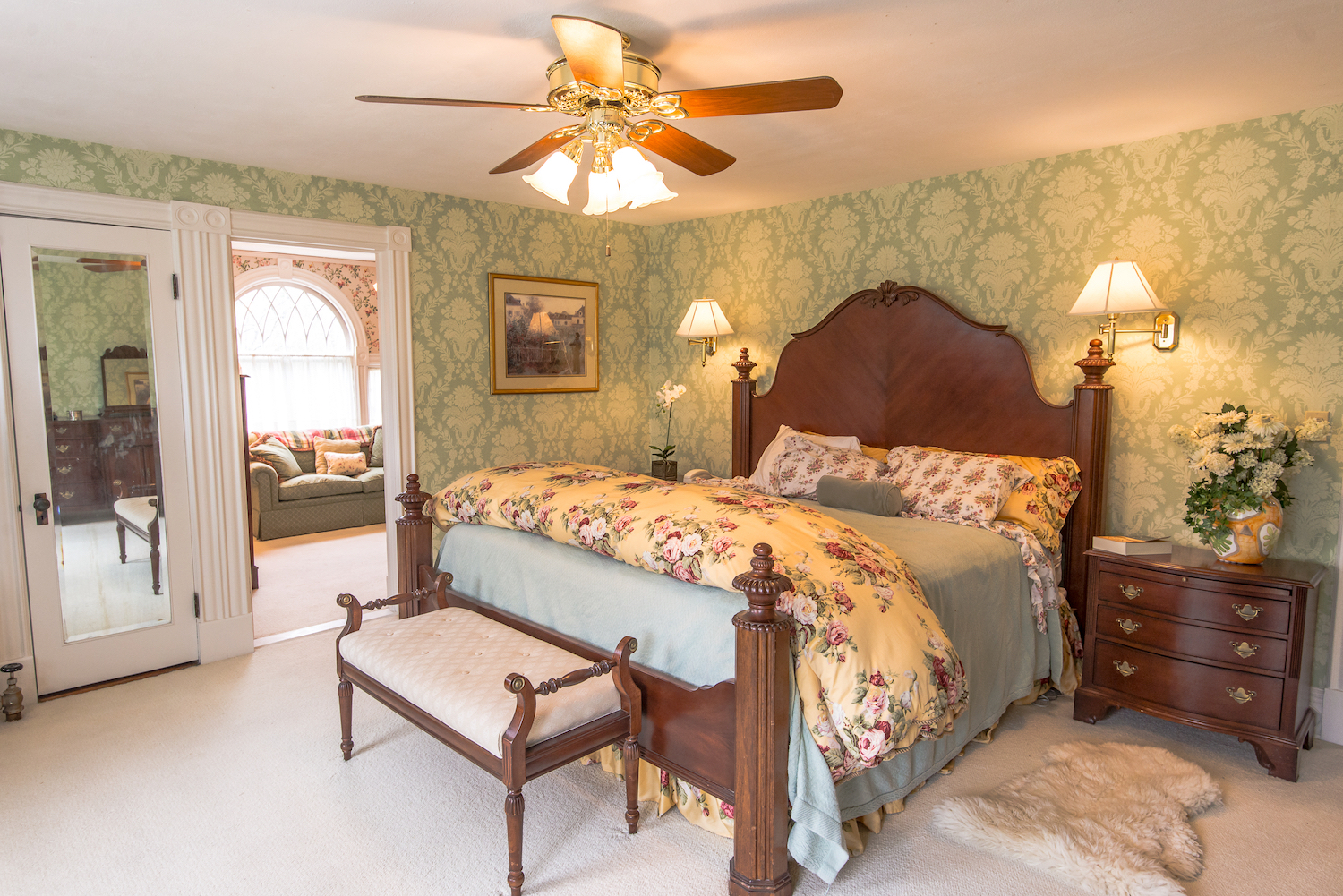 TaconicMansionMasterBedRoomLR.jpg