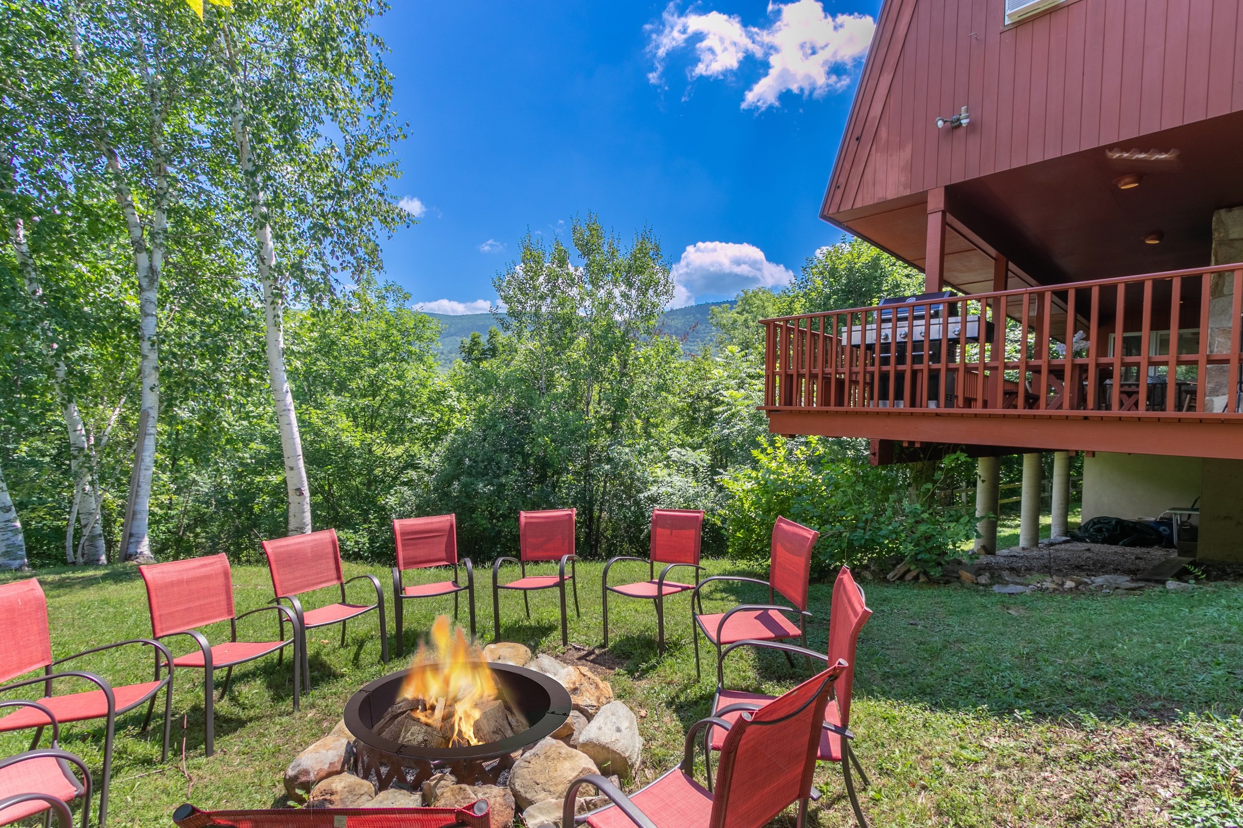 Firepit Deck Summer Green Mt House at The Wilburton Alex Vincent.jpeg