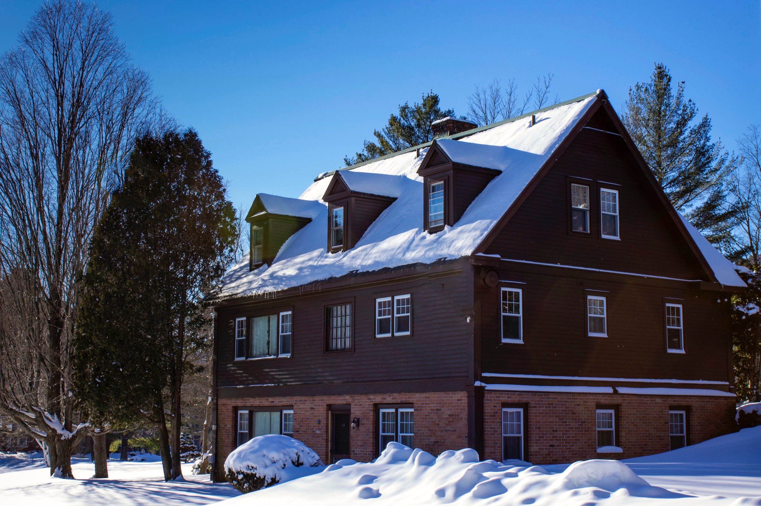 Reunion House Winter Blue Sky The Wilburton Alex Vincent.jpeg