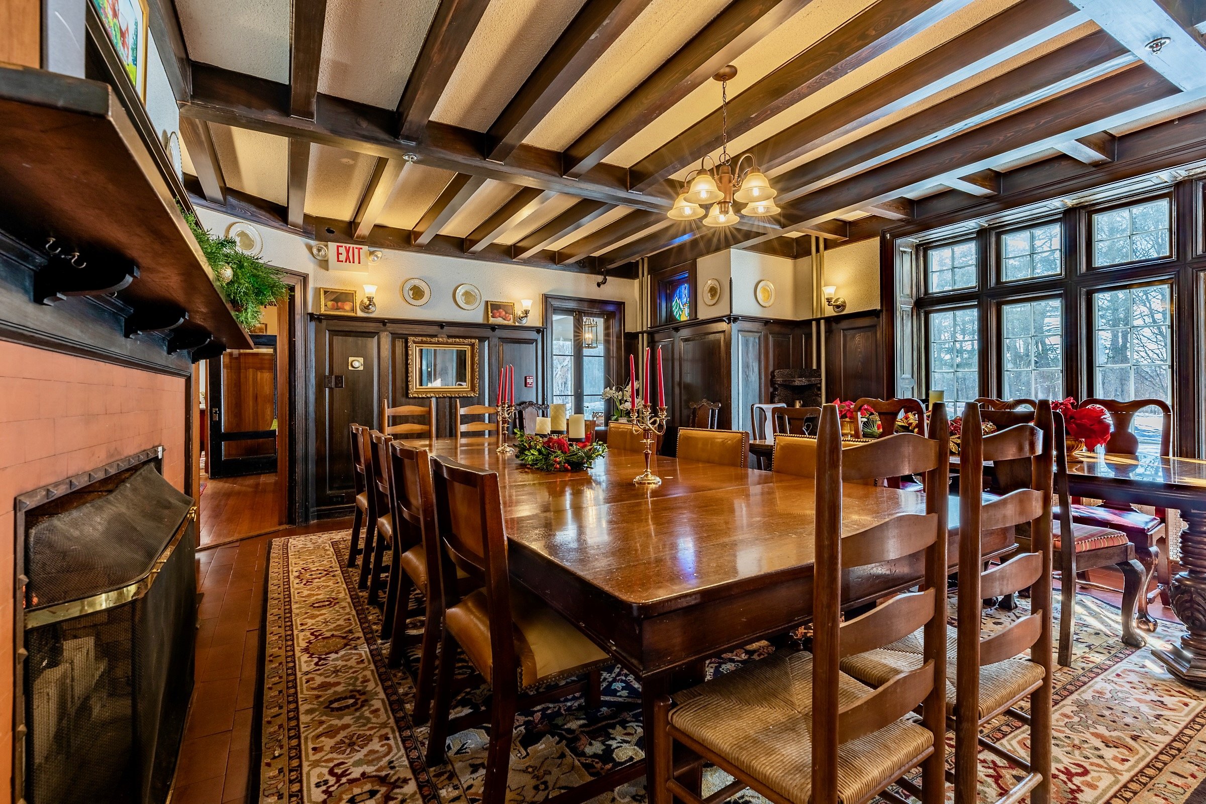 Dining_Room_Battenkill_Valley_Mansion.jpeg