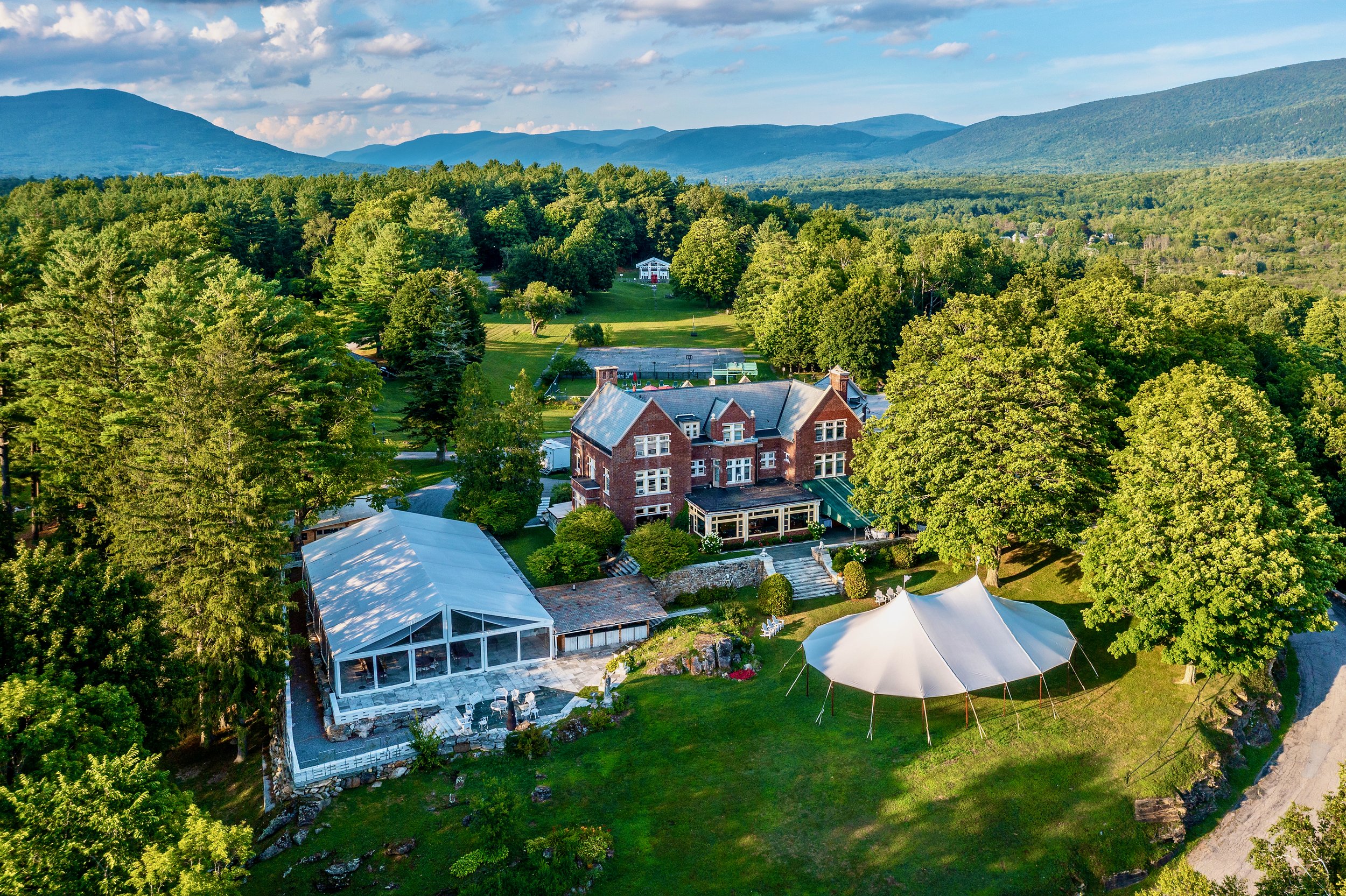 Summer_arial_Ceremony_Tent_The_Wilburton_Dave_Barnum.jpeg