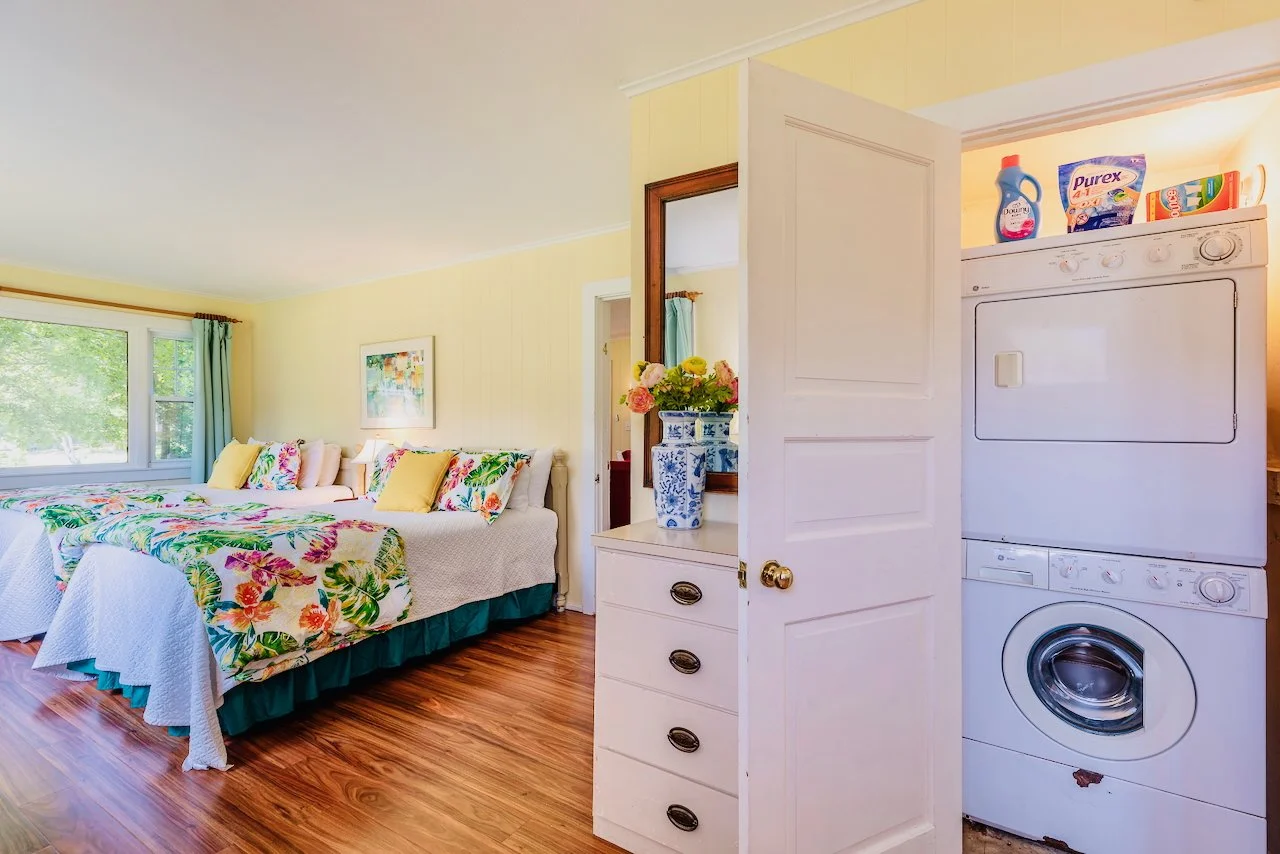 laundry and bedroom 4.jpeg