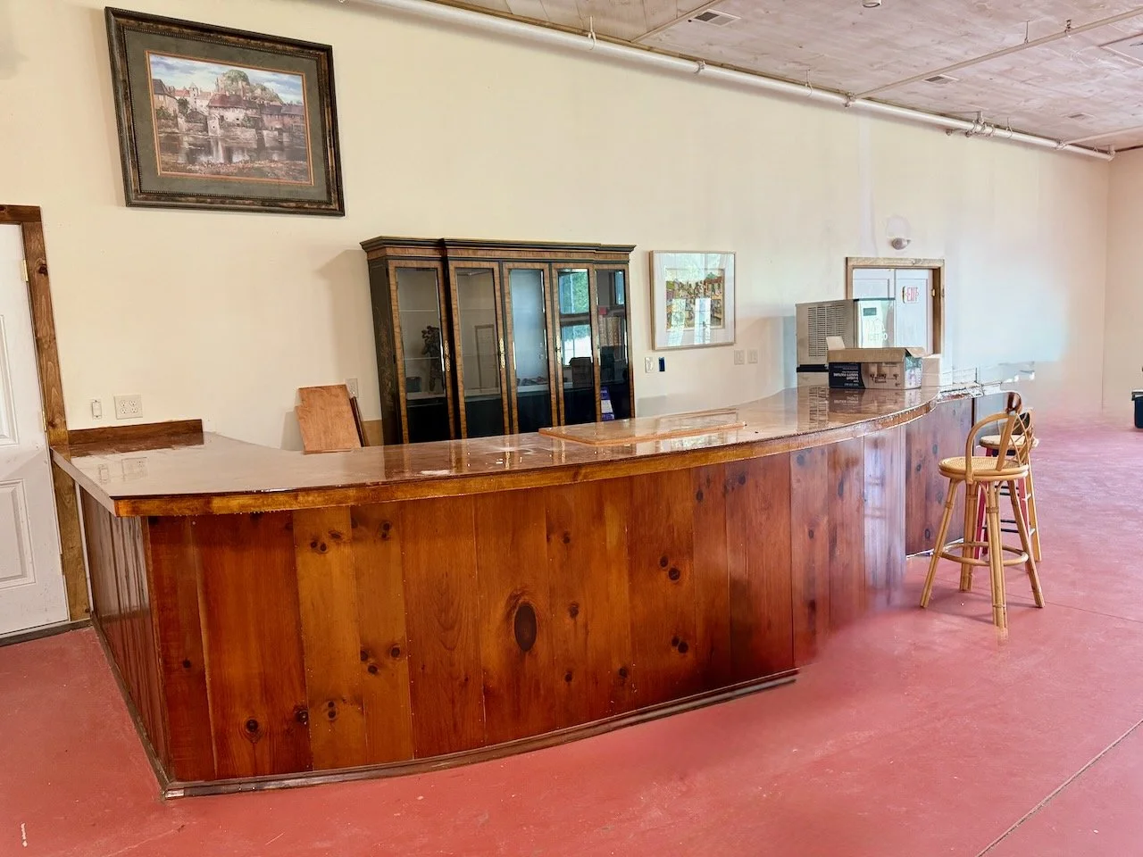 the 20' cherry wood bar.jpeg