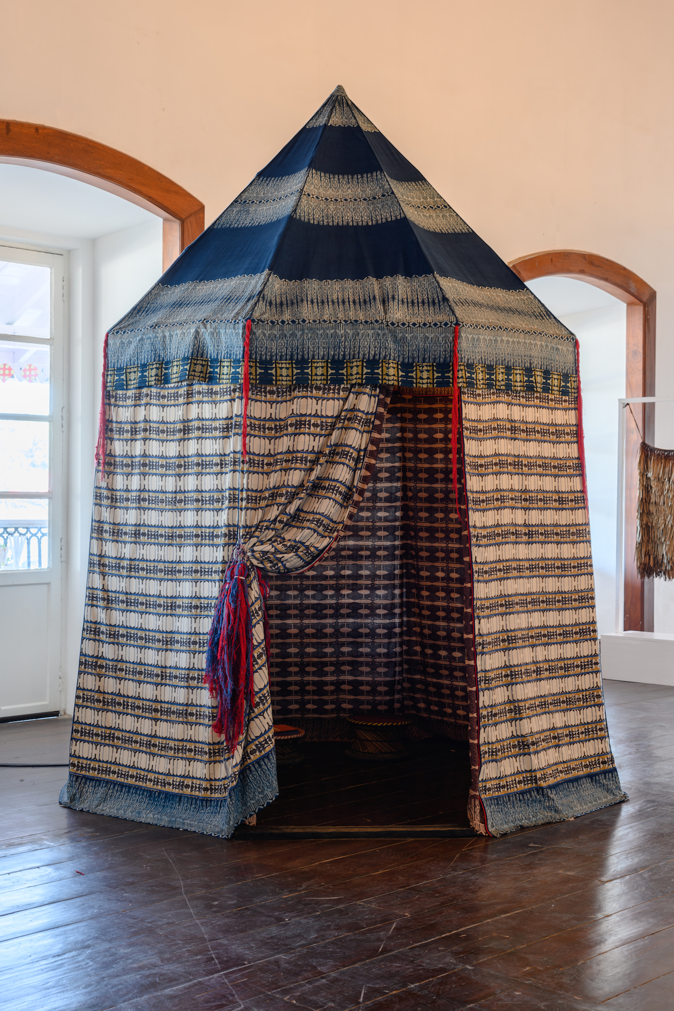 Swapnaa Tamhane, 'Tent: A Space for the Ceremony of Close Readings' 2018
