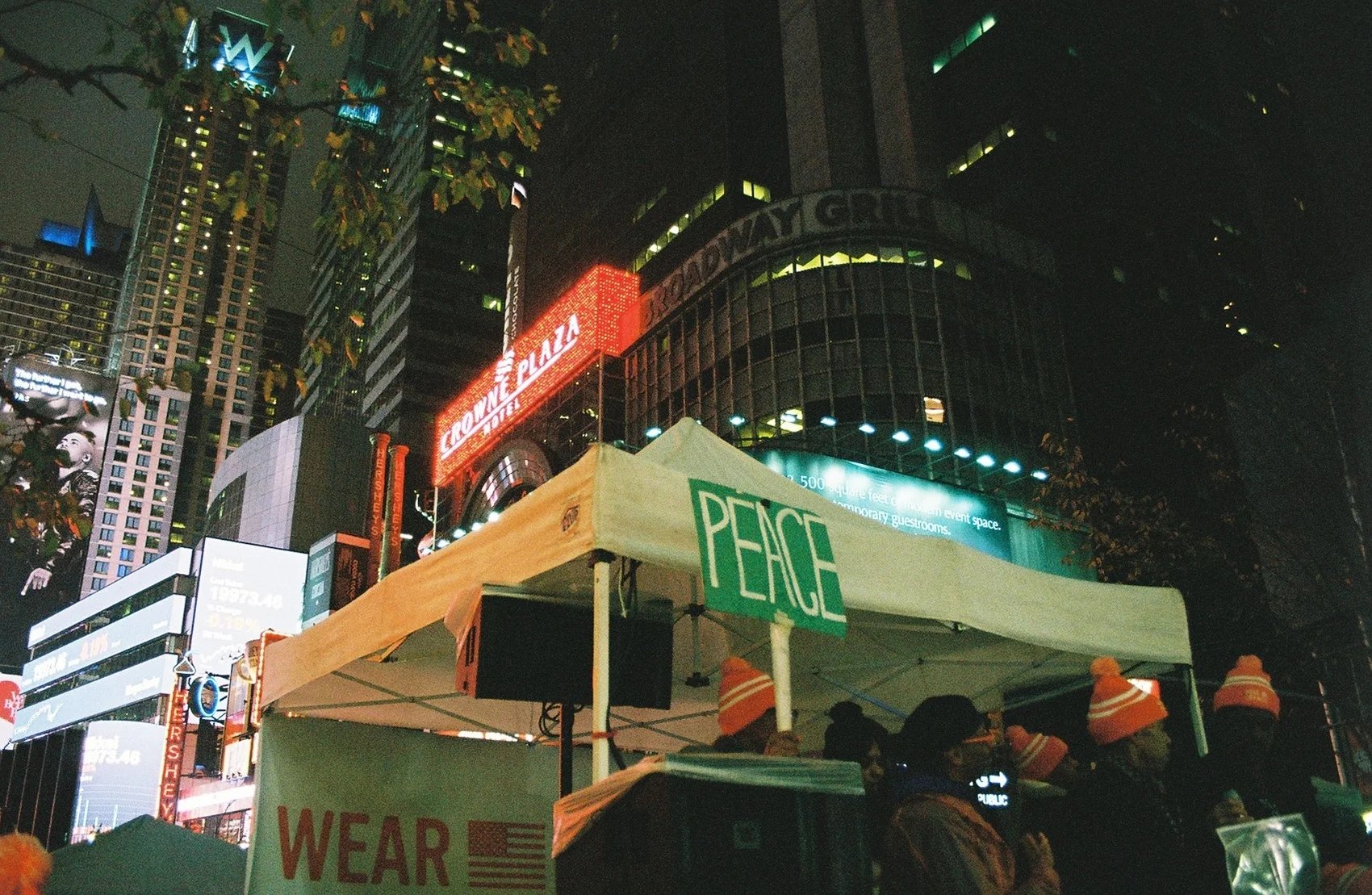 86919C2-R01-011A.Jpg