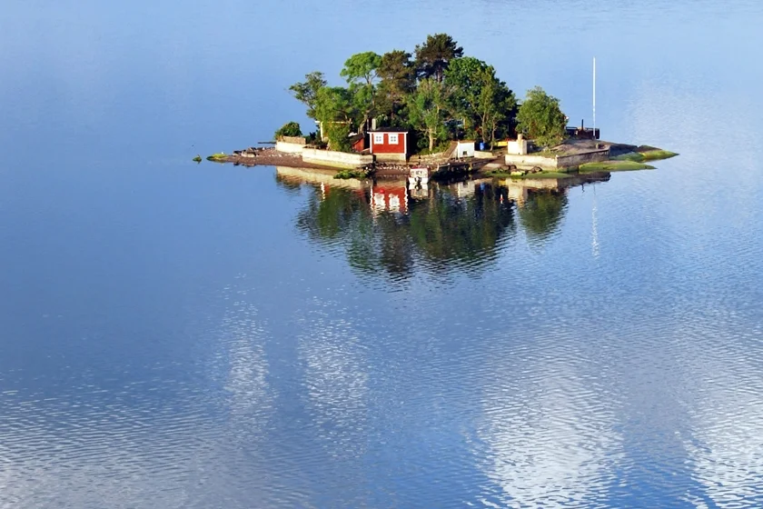Small_Island.jpg