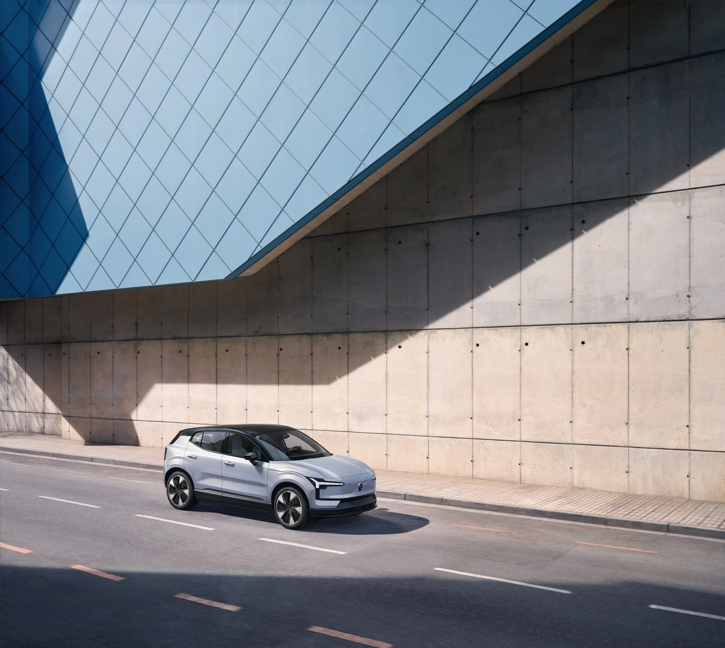 Volvo Introduces the next-gen Fully Electric Volvo EX30 Small SUV