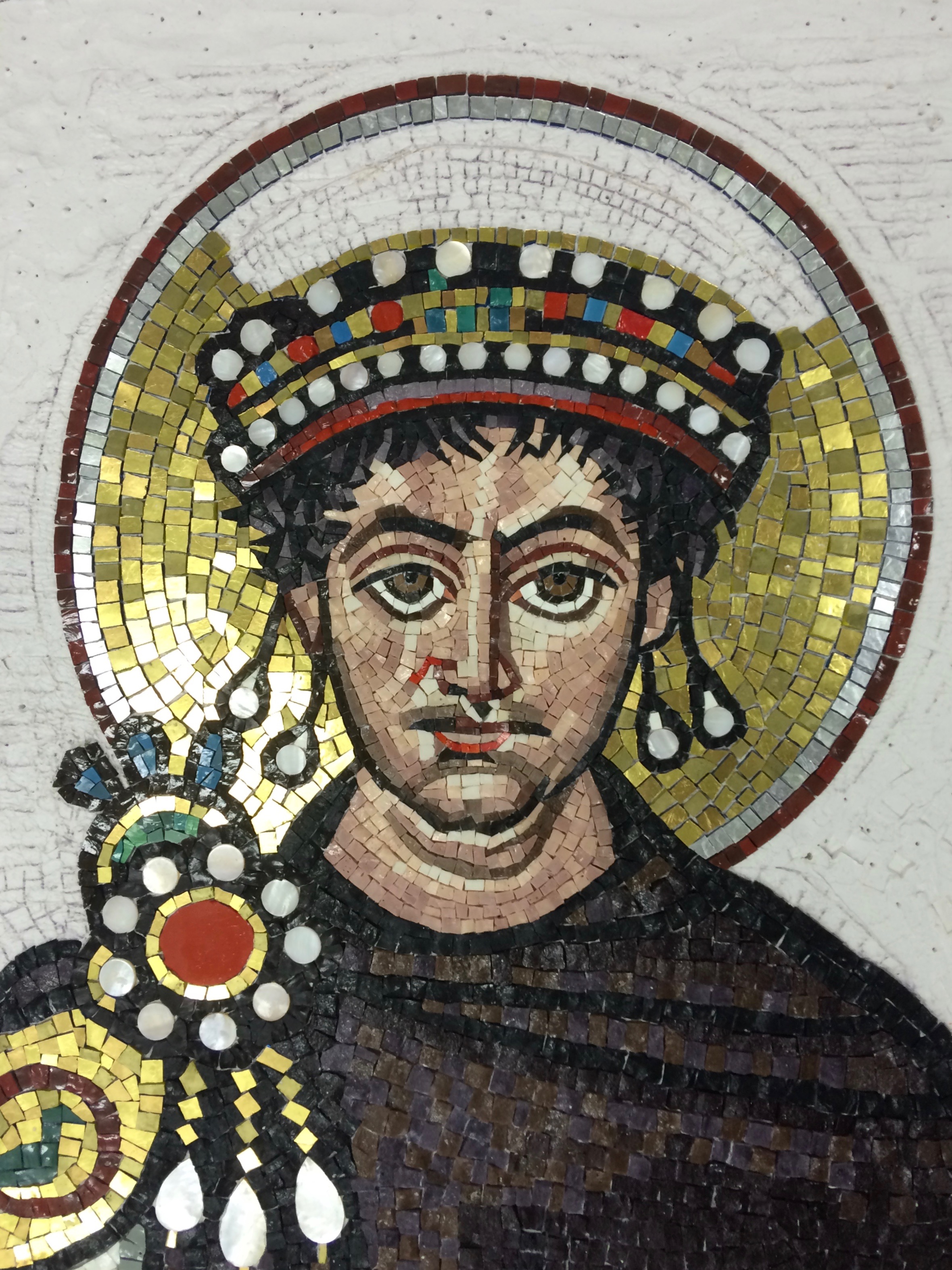 As I worked on Justinian I was for the most part pleased until it came time to lay the considerable amount of gold in the figure, halo and background. There was something bugging me about what I was doing that was not capturing the soul of this mosaic for me. The andamento was correct and clear and I was staying as true to the original as I could. But there was something wrong; and I couldn’t figure out how to fix it.