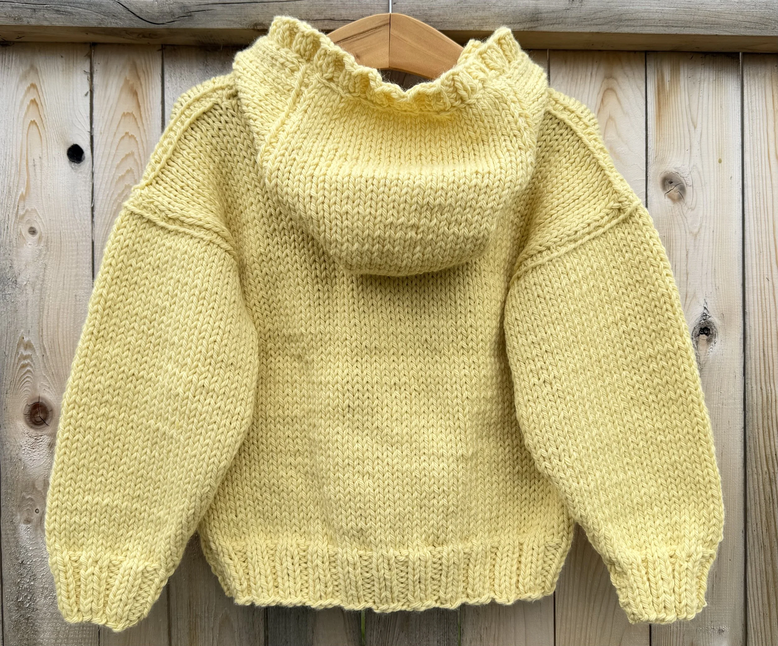 yellowfrogsweaterback.jpg