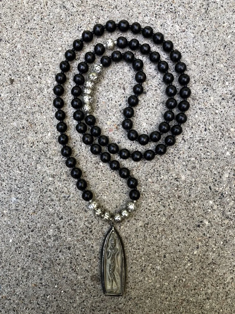 SM Black Long Swirl 12.jpeg