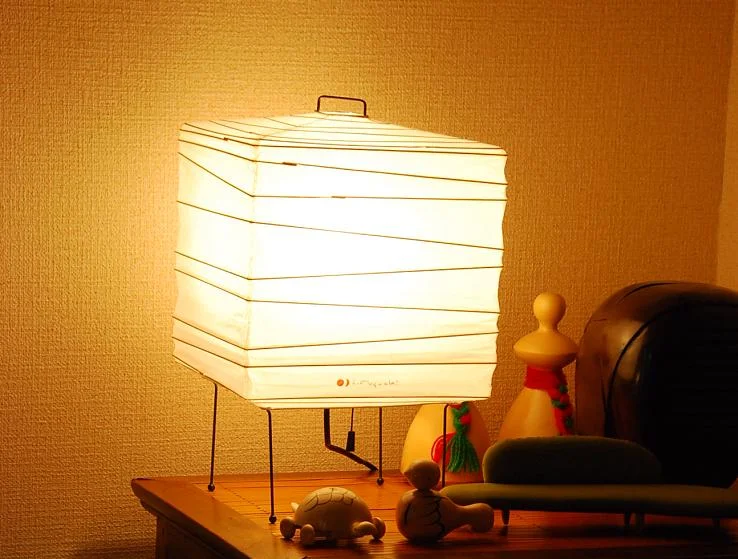 noguchi akari table lamp