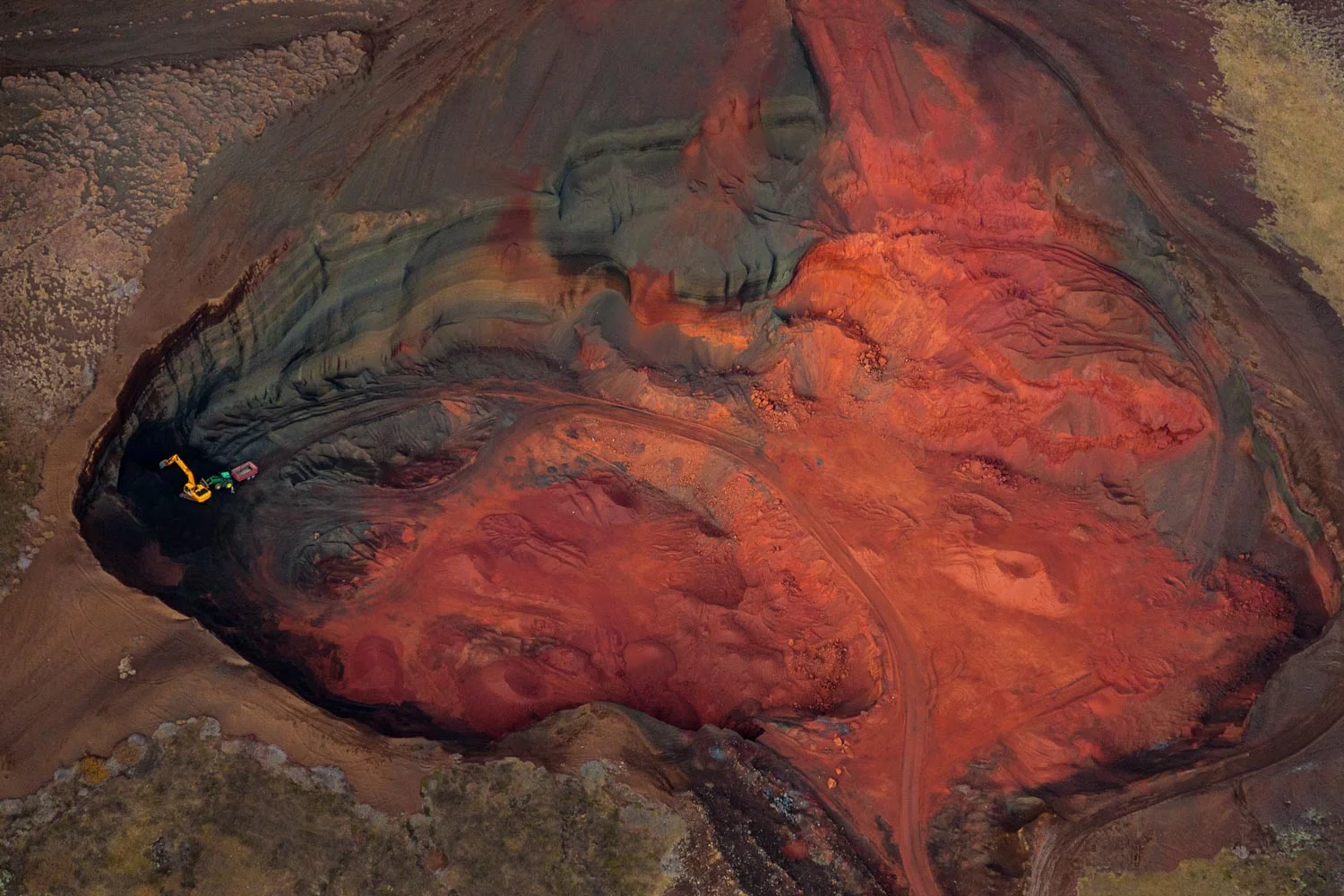 Mining_Iceland_Aerials_TH_1815.jpg