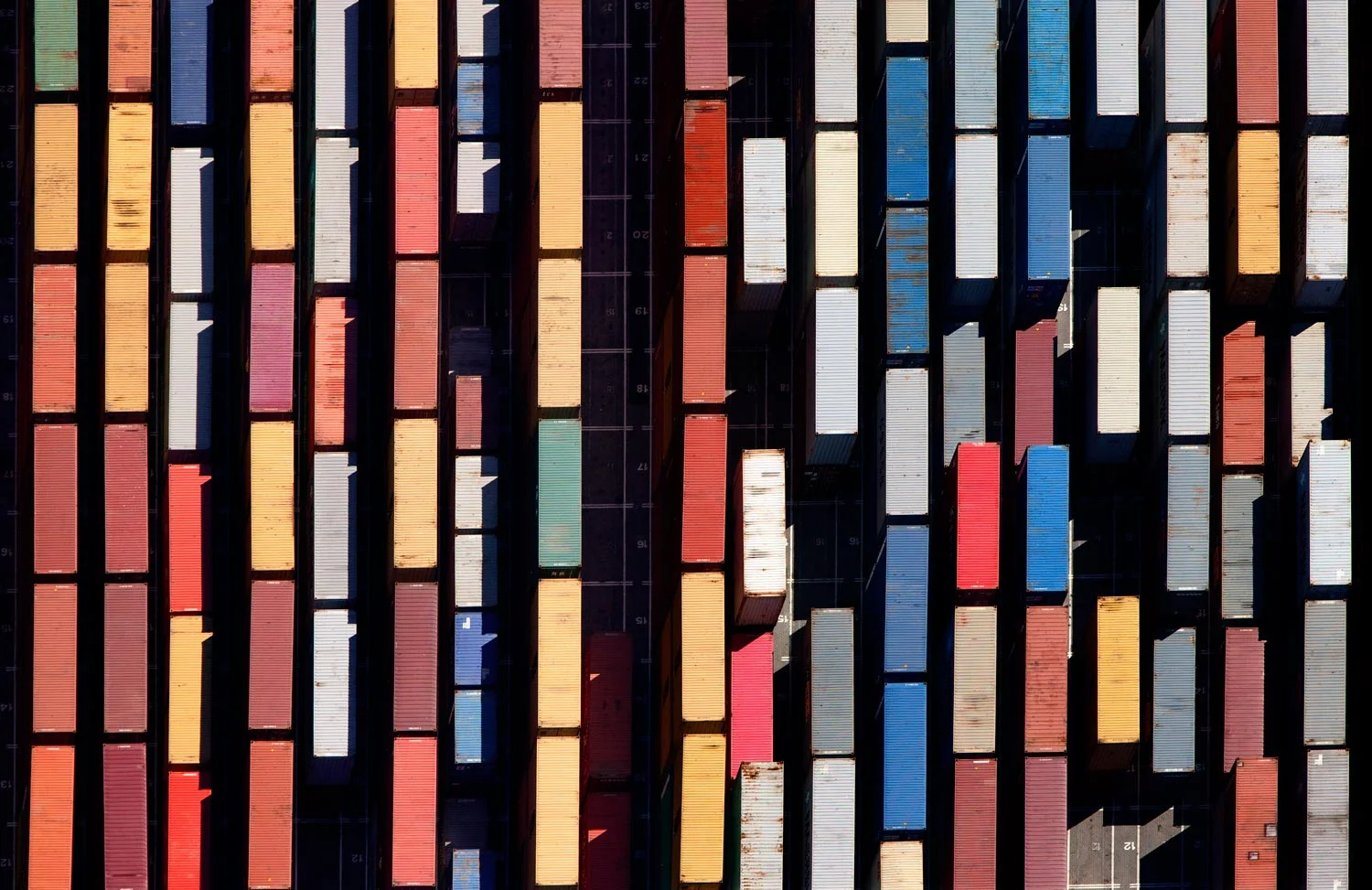 Shipping-Containers_Aerial_TH_04.jpg