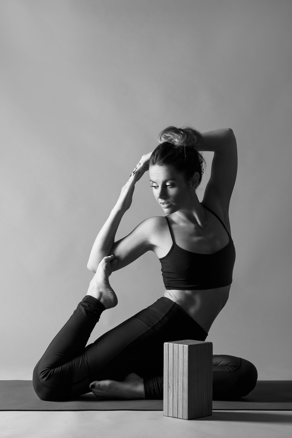 and_stretch_yoga_BW-017.jpg