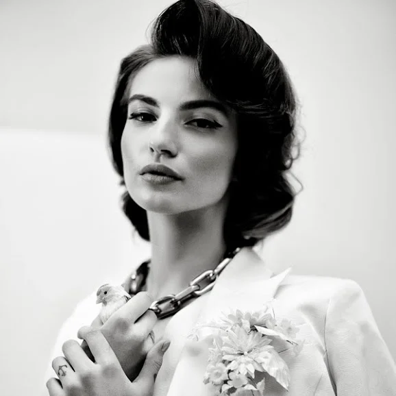 Eliza Trumpe 14 Pearl Model Management.jpg