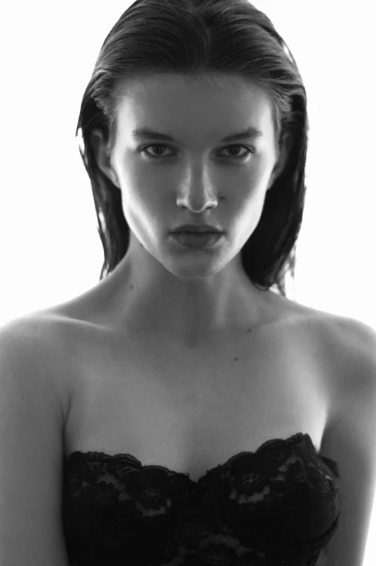 Luna9 Pearl Model Management.jpg