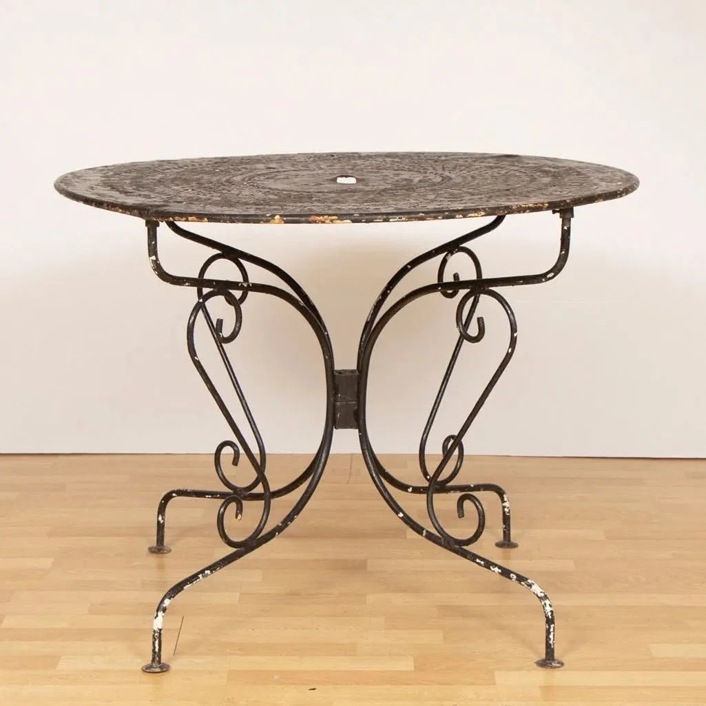 vintage-french-garden-table-and-chairs_14_47289b.jpg.jpeg