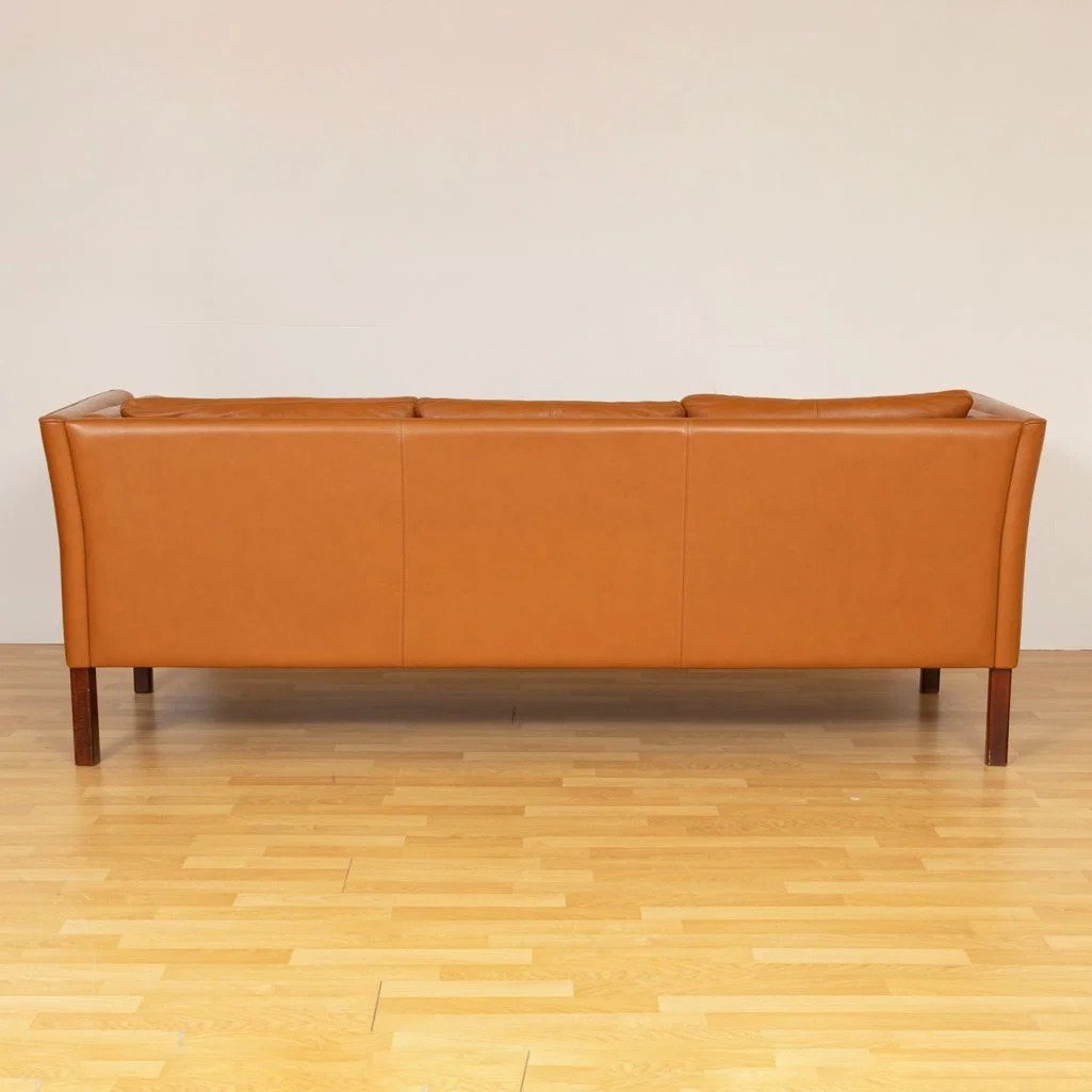 imgi_13_danish-three-seater-tan-leather-sofa_14_49368i.jpg
