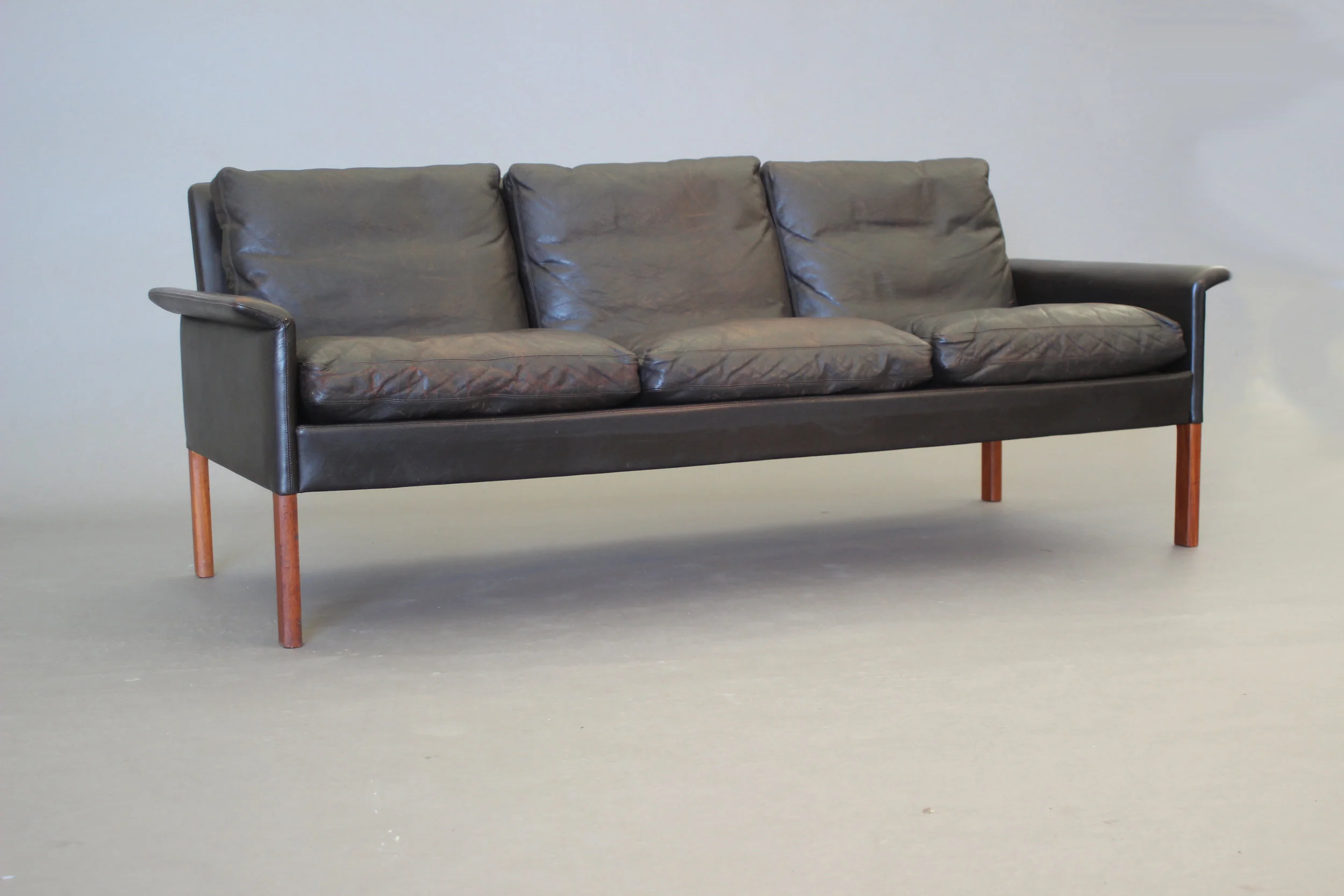 sofa.jpg