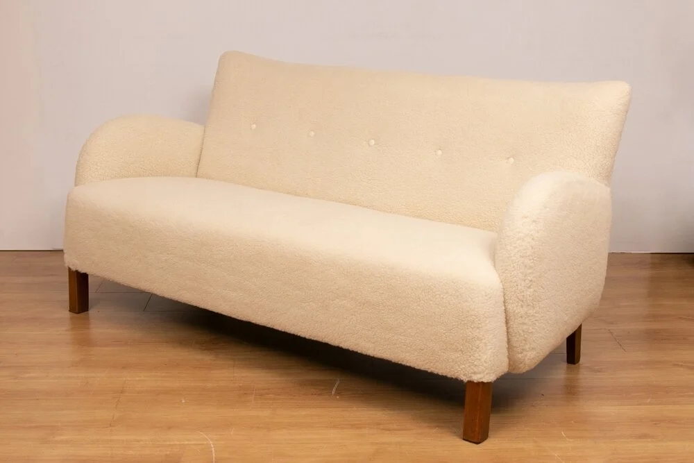 1940s-sofa-in-lambs-wool_35948c_14.jpg